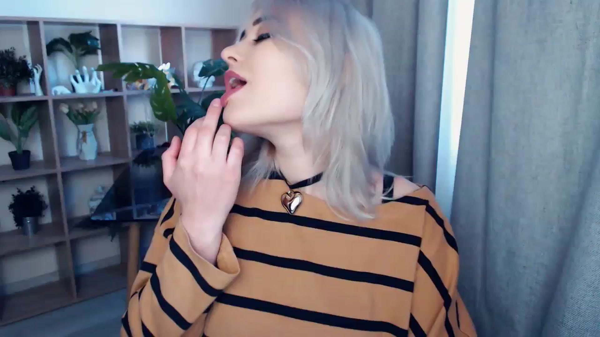 Gallery image thumbnail from Kukla_kolduna's myfreecams stream on, 02/28/2024, 14:55 image 4 of 20
