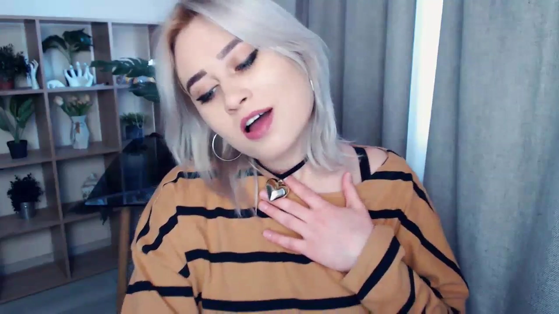 Gallery image thumbnail from Kukla_kolduna's myfreecams stream on, 02/28/2024, 14:55 image 18 of 20