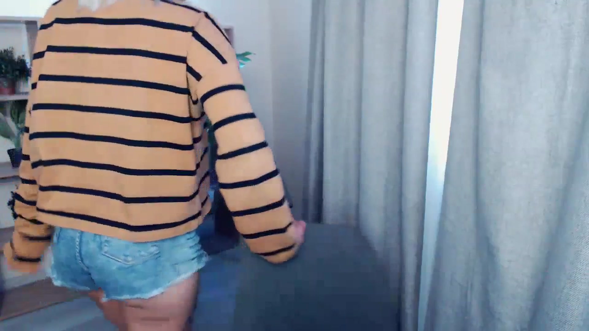 Gallery image thumbnail from Kukla_kolduna's myfreecams stream on, 02/28/2024, 14:55 image 14 of 20