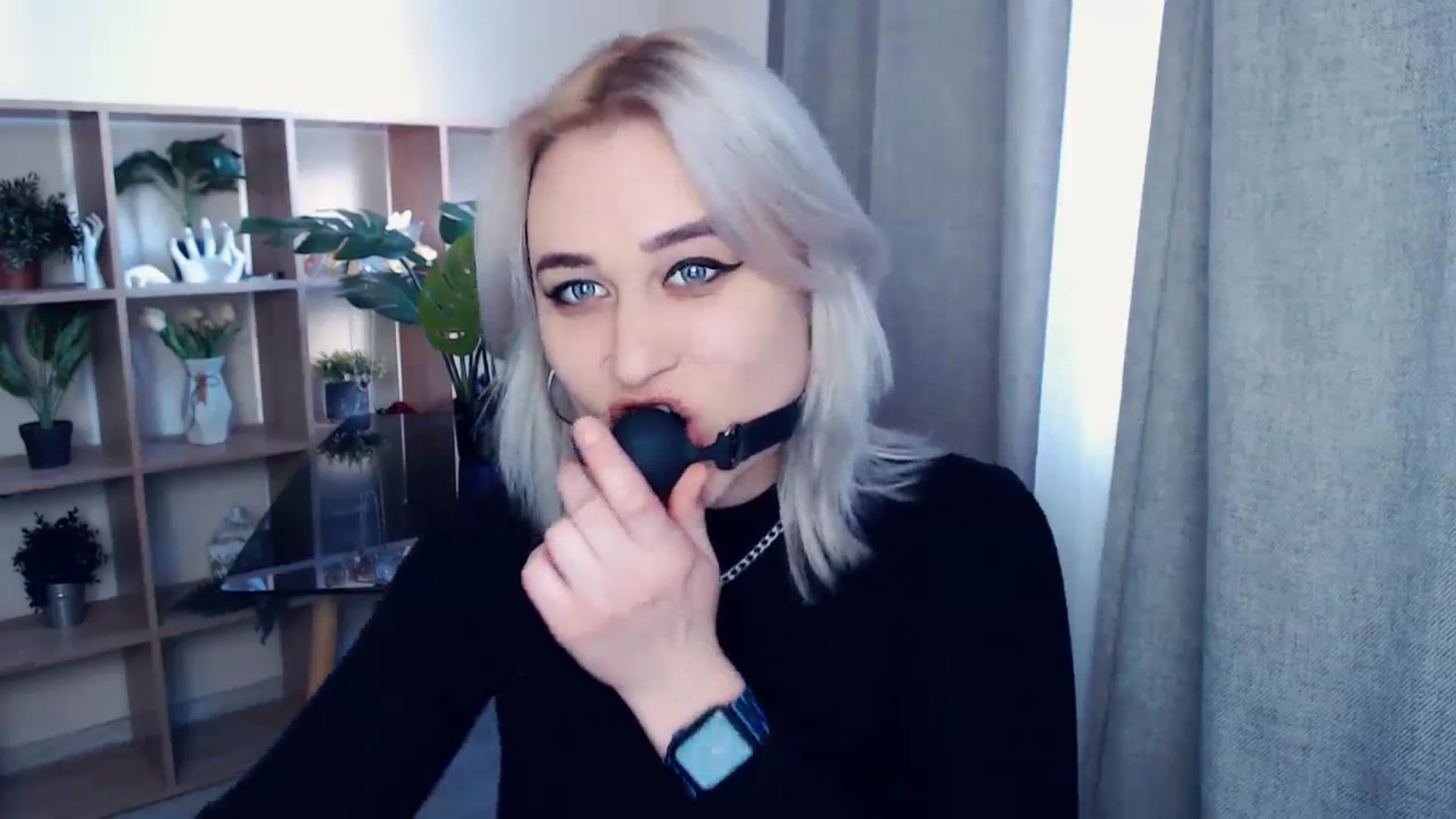 Gallery image thumbnail from Kukla_kolduna's myfreecams stream on, 02/29/2024, 14:43 image 2 of 20