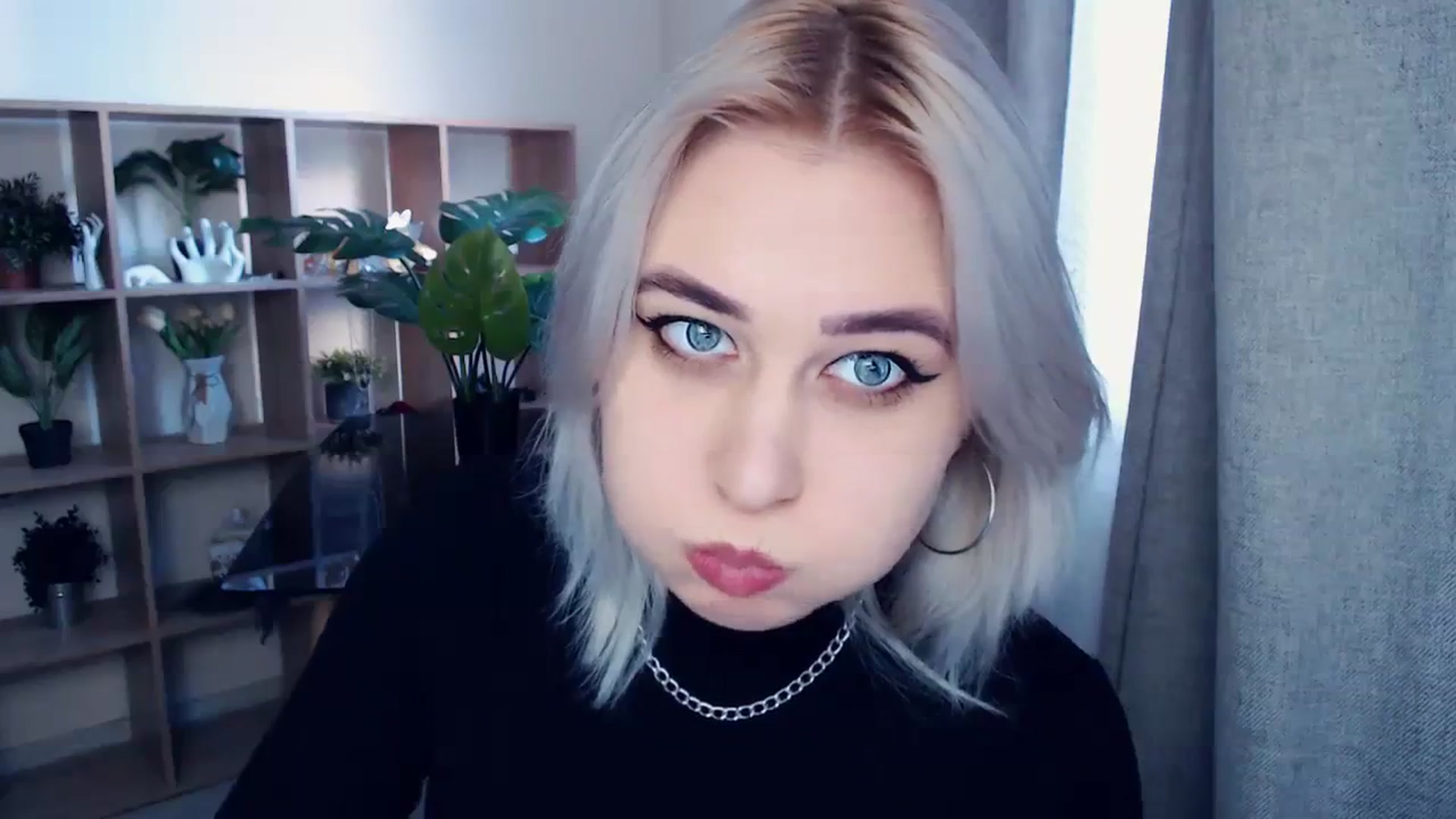 Gallery image thumbnail from Kukla_kolduna's myfreecams stream on, 02/29/2024, 14:43 image 5 of 20