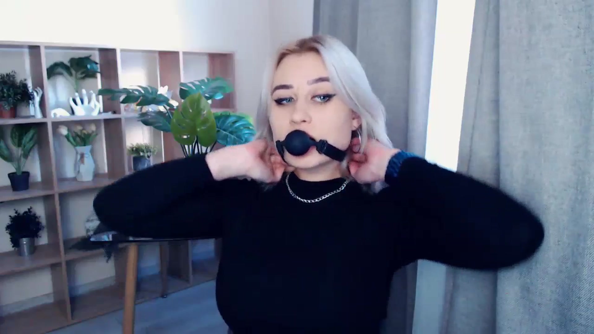 Gallery image thumbnail from Kukla_kolduna's myfreecams stream on, 02/29/2024, 14:43 image 4 of 20