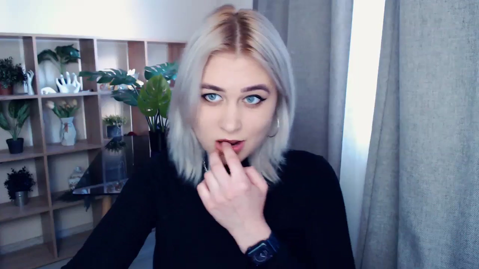 Gallery image thumbnail from Kukla_kolduna's myfreecams stream on, 02/29/2024, 14:43 image 14 of 20