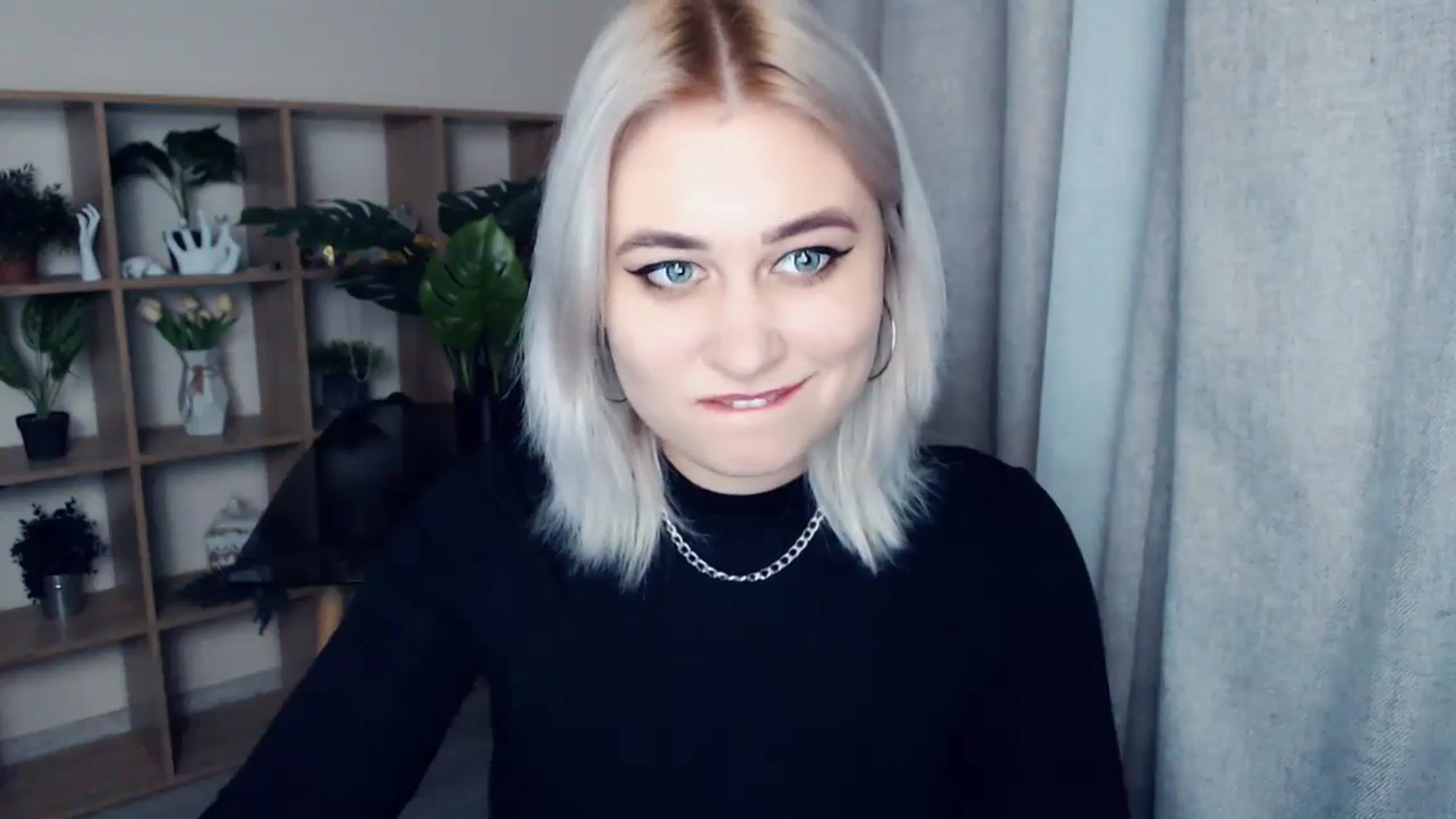 Gallery image thumbnail from Kukla_kolduna's myfreecams stream on, 02/29/2024, 16:54 image 4 of 20