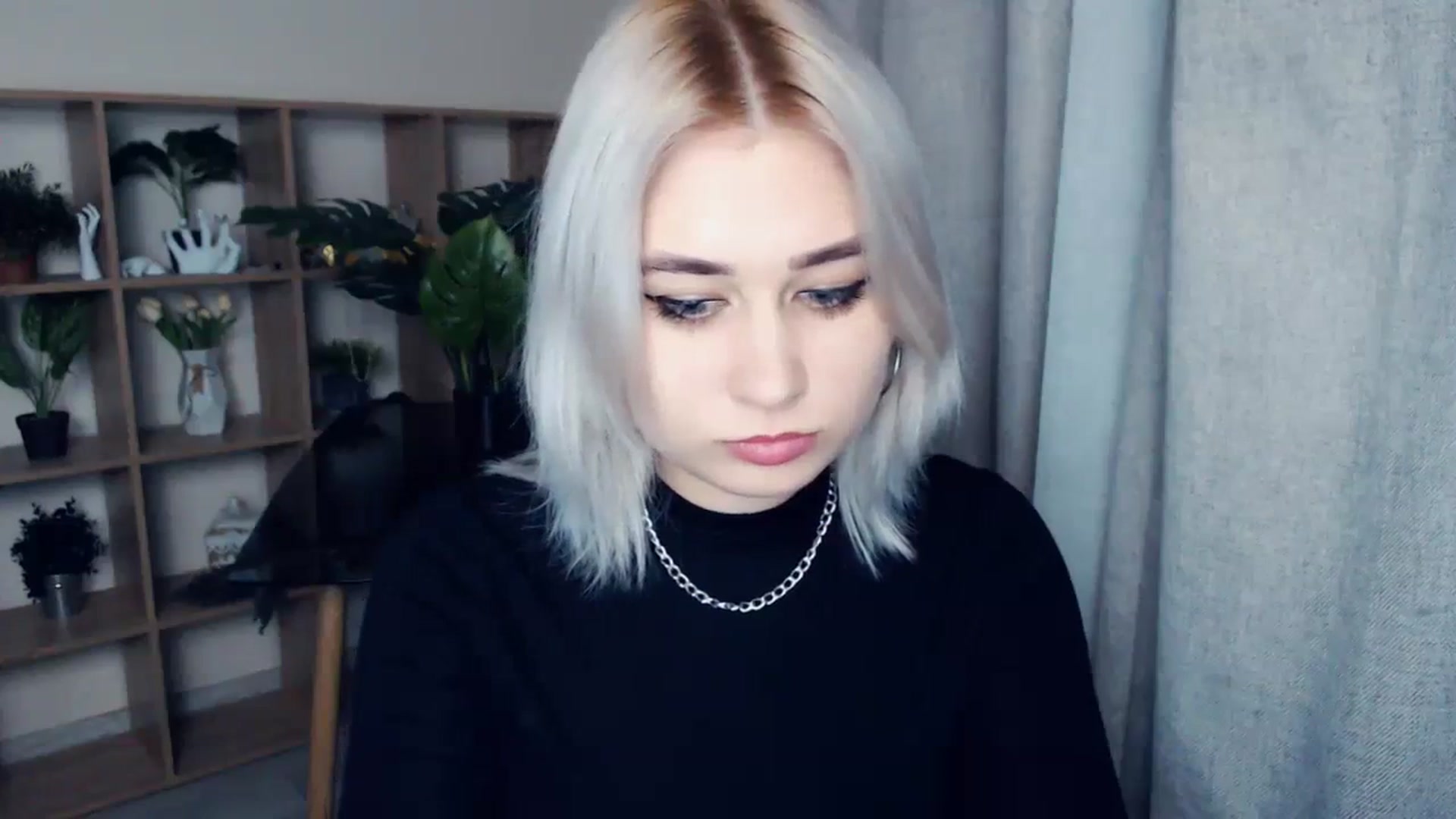 Gallery image thumbnail from Kukla_kolduna's myfreecams stream on, 02/29/2024, 16:54 image 16 of 20