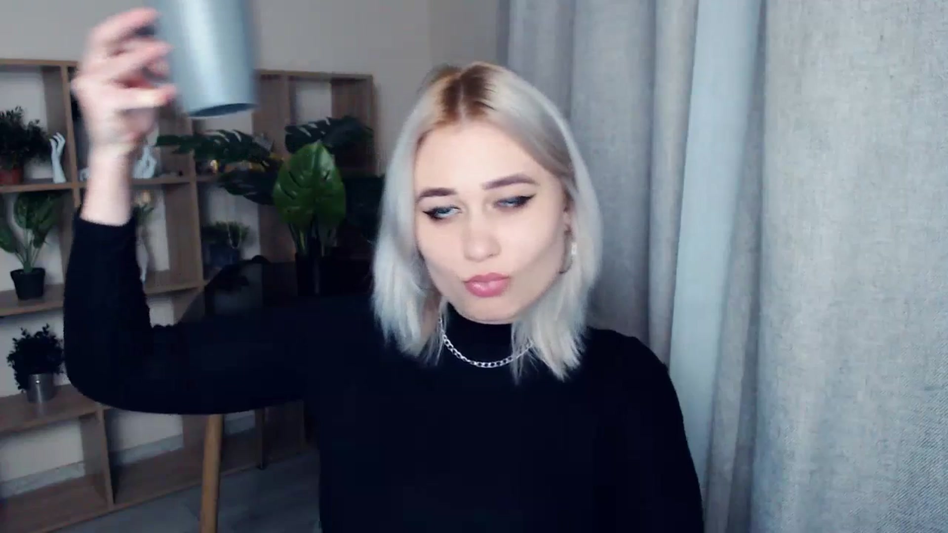 Gallery image thumbnail from Kukla_kolduna's myfreecams stream on, 02/29/2024, 16:54 image 11 of 20