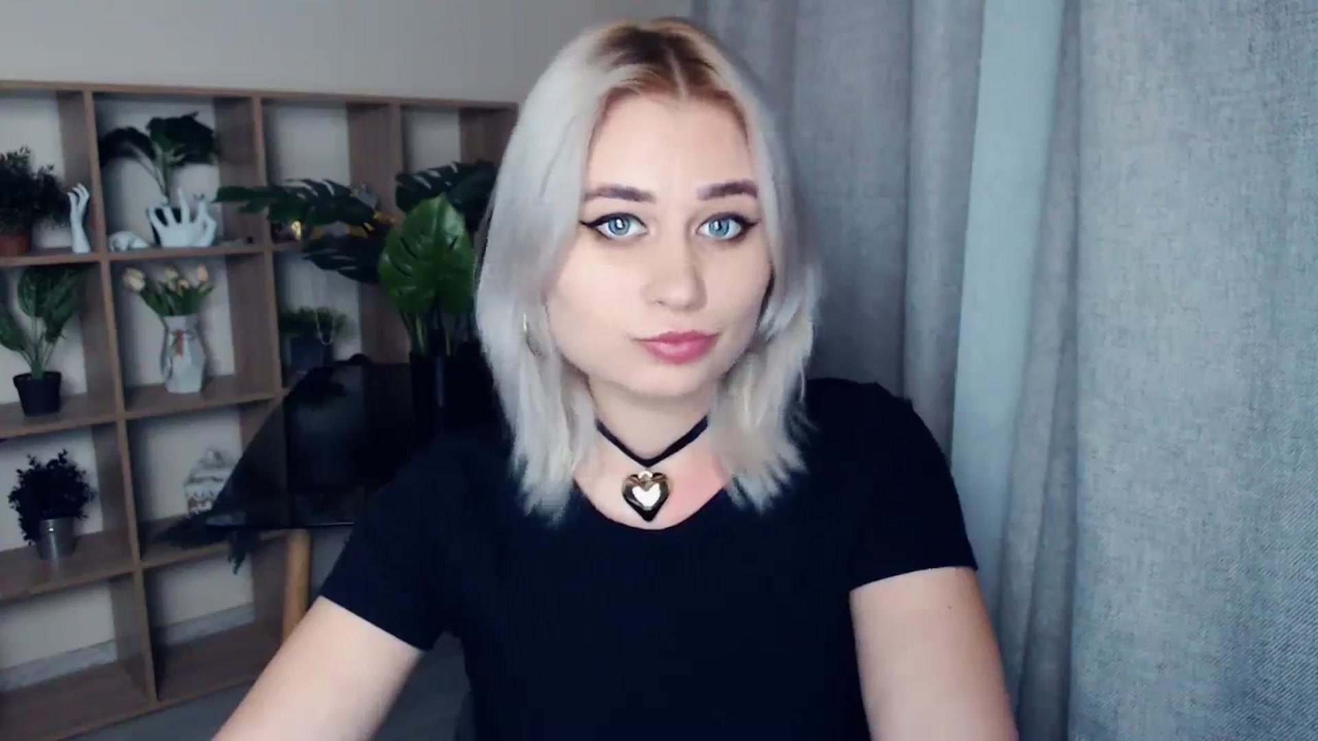 Gallery image thumbnail from Kukla_kolduna's myfreecams stream on, 02/29/2024, 18:32 image 15 of 20