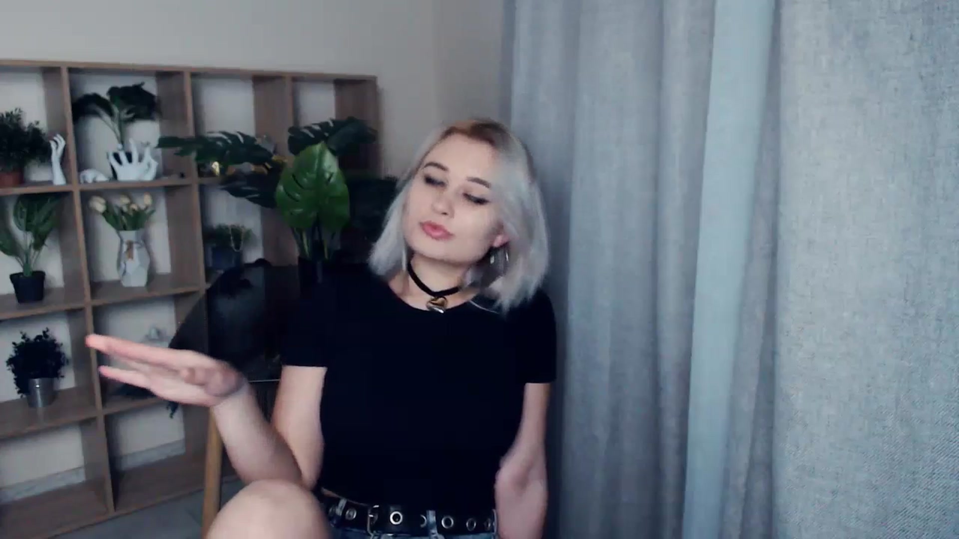 Gallery image thumbnail from Kukla_kolduna's myfreecams stream on, 02/29/2024, 18:32 image 5 of 20
