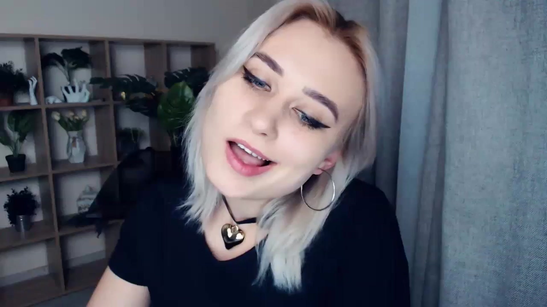 Gallery image thumbnail from Kukla_kolduna's myfreecams stream on, 02/29/2024, 18:32 image 10 of 20