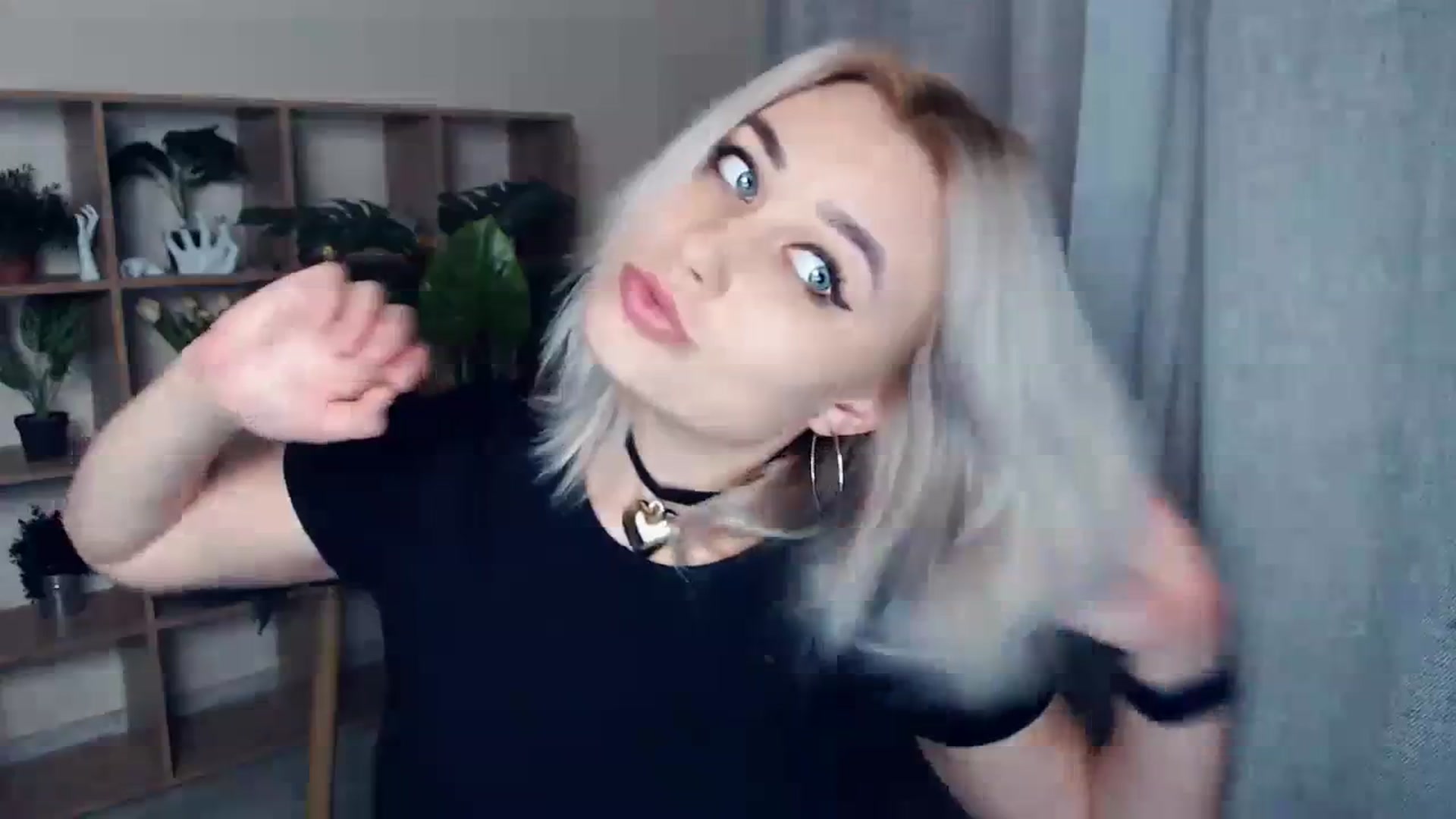 Gallery image thumbnail from Kukla_kolduna's myfreecams stream on, 02/29/2024, 18:32 image 9 of 20