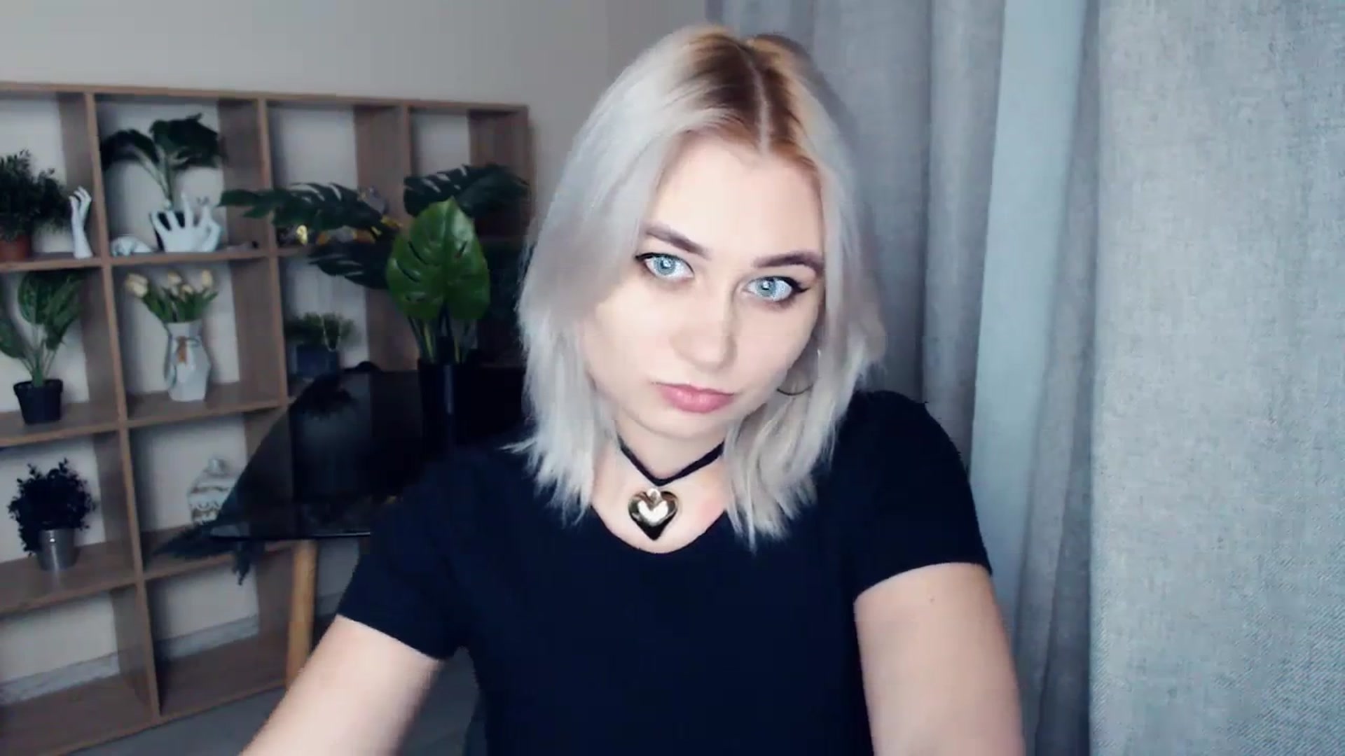Gallery image thumbnail from Kukla_kolduna's myfreecams stream on, 02/29/2024, 18:32 image 12 of 20