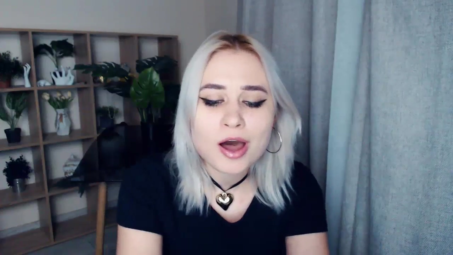 Gallery image thumbnail from Kukla_kolduna's myfreecams stream on, 02/29/2024, 18:32 image 2 of 20