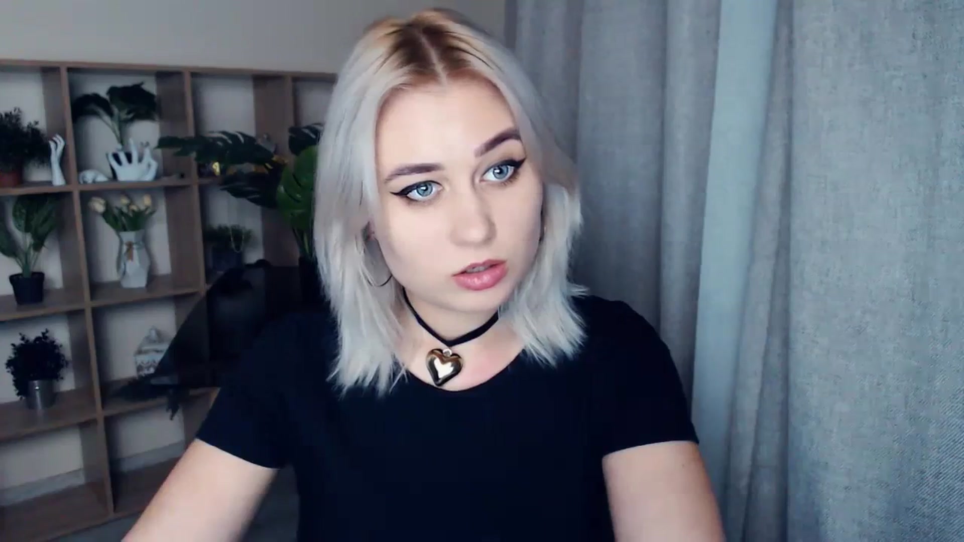 Gallery image thumbnail from Kukla_kolduna's myfreecams stream on, 02/29/2024, 19:07 image 4 of 20