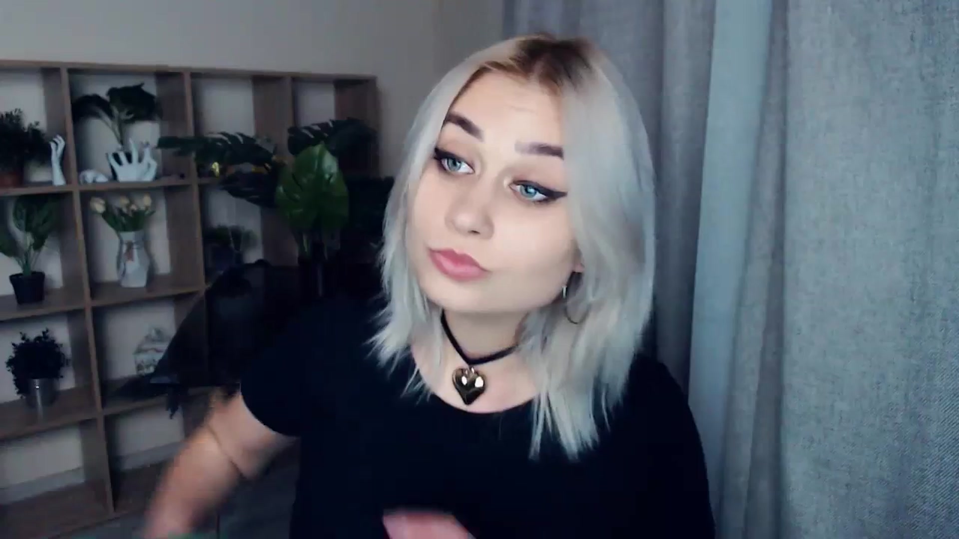 Gallery image thumbnail from Kukla_kolduna's myfreecams stream on, 02/29/2024, 19:07 image 12 of 20