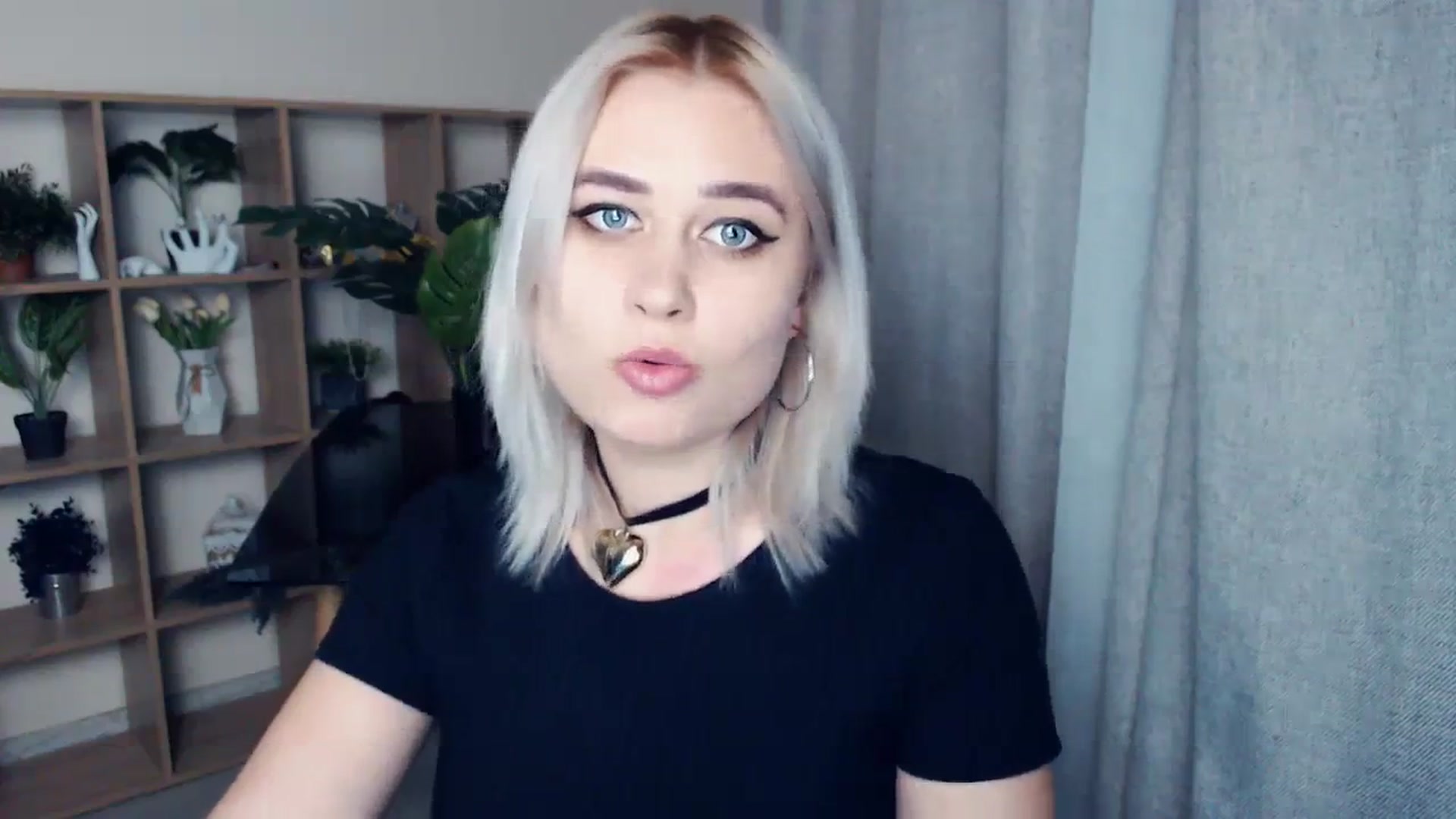 Gallery image thumbnail from Kukla_kolduna's myfreecams stream on, 02/29/2024, 19:07 image 2 of 20