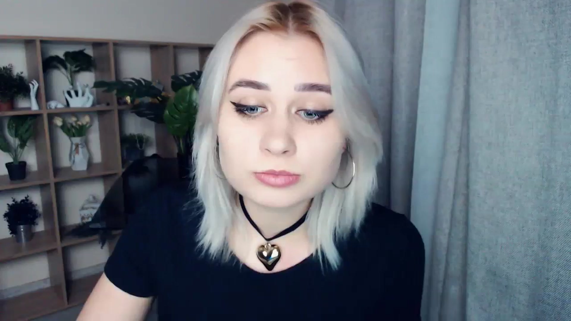 Gallery image thumbnail from Kukla_kolduna's myfreecams stream on, 02/29/2024, 19:07 image 8 of 20