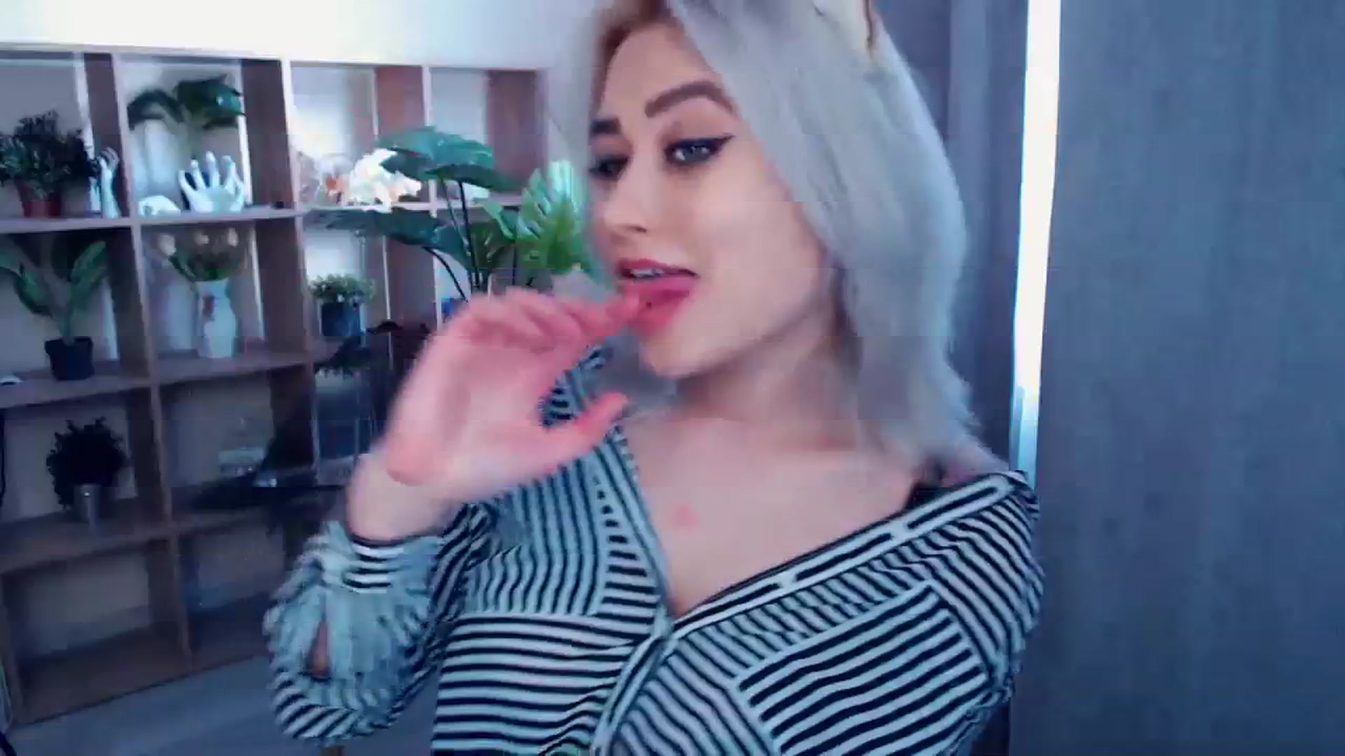 Gallery image thumbnail from Kukla_kolduna's myfreecams stream on, 03/02/2024, 11:09 image 12 of 20
