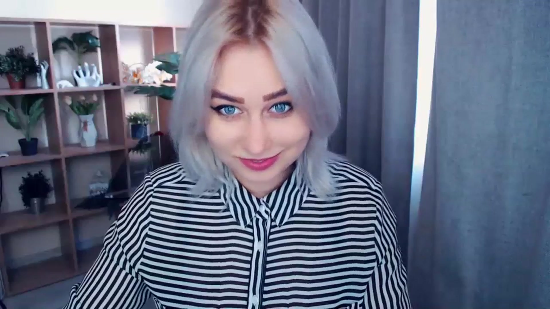 Gallery image thumbnail from Kukla_kolduna's myfreecams stream on, 03/02/2024, 14:43 image 4 of 20