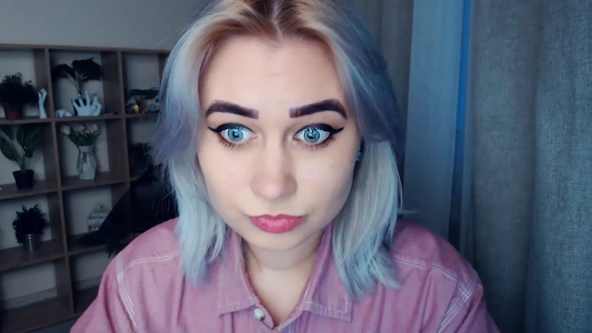 Gallery image thumbnail from Kukla_kolduna's myfreecams stream on, 03/03/2024, 15:59 image 18 of 20