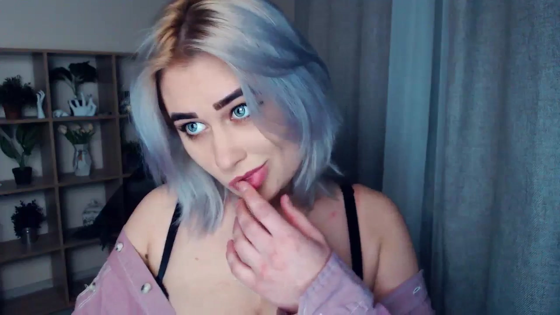Gallery image thumbnail from Kukla_kolduna's myfreecams stream on, 03/03/2024, 18:01 image 3 of 20