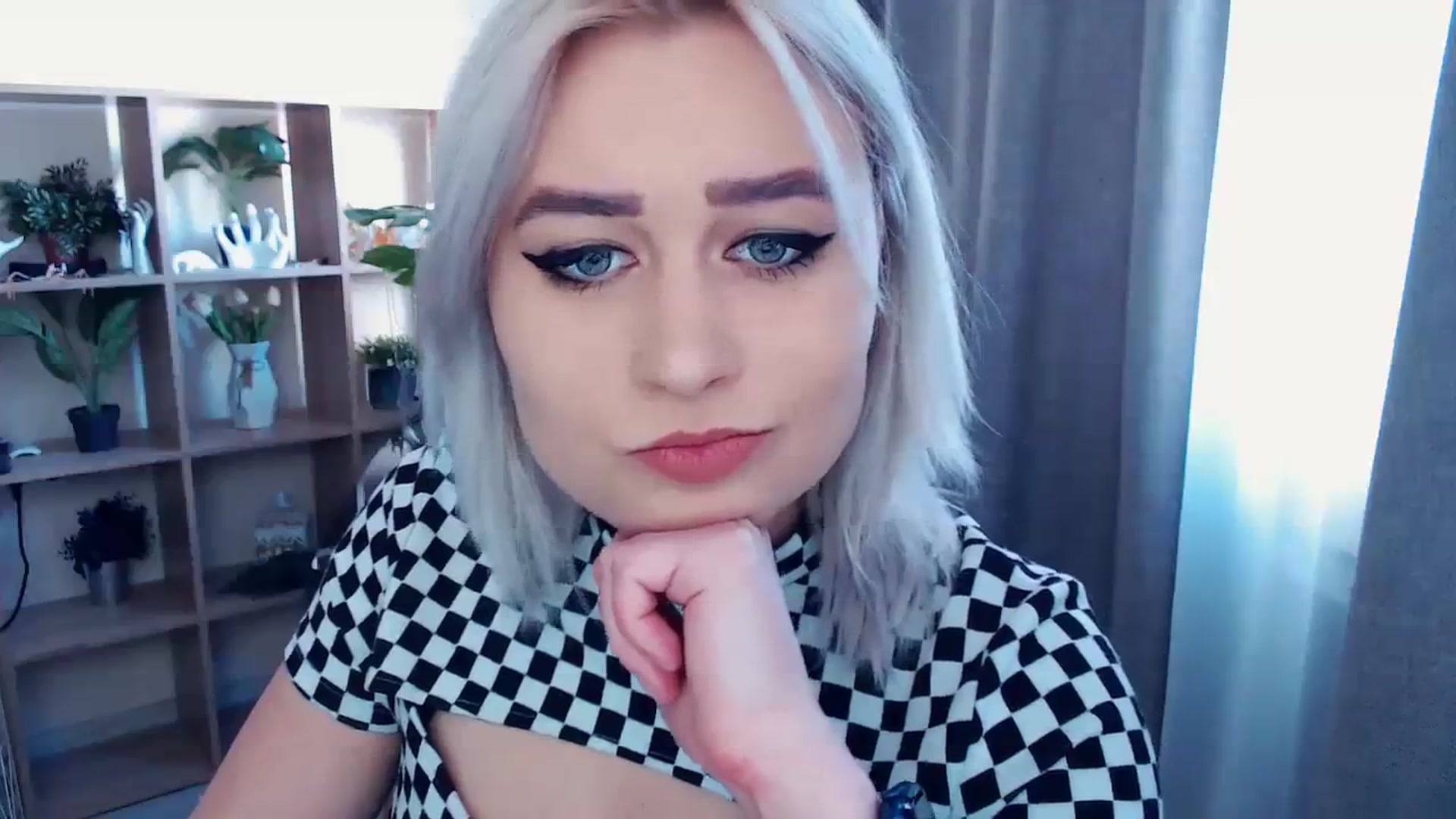 Gallery image thumbnail from Kukla_kolduna's myfreecams stream on, 03/08/2024, 12:58 image 14 of 20