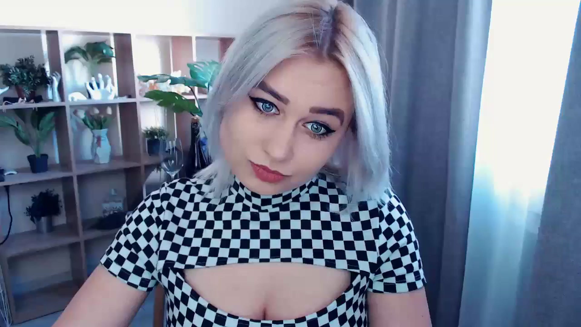Gallery image thumbnail from Kukla_kolduna's myfreecams stream on, 03/08/2024, 12:58 image 4 of 20