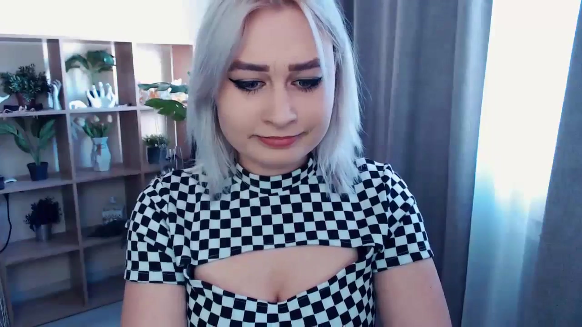 Gallery image thumbnail from Kukla_kolduna's myfreecams stream on, 03/08/2024, 12:58 image 15 of 20