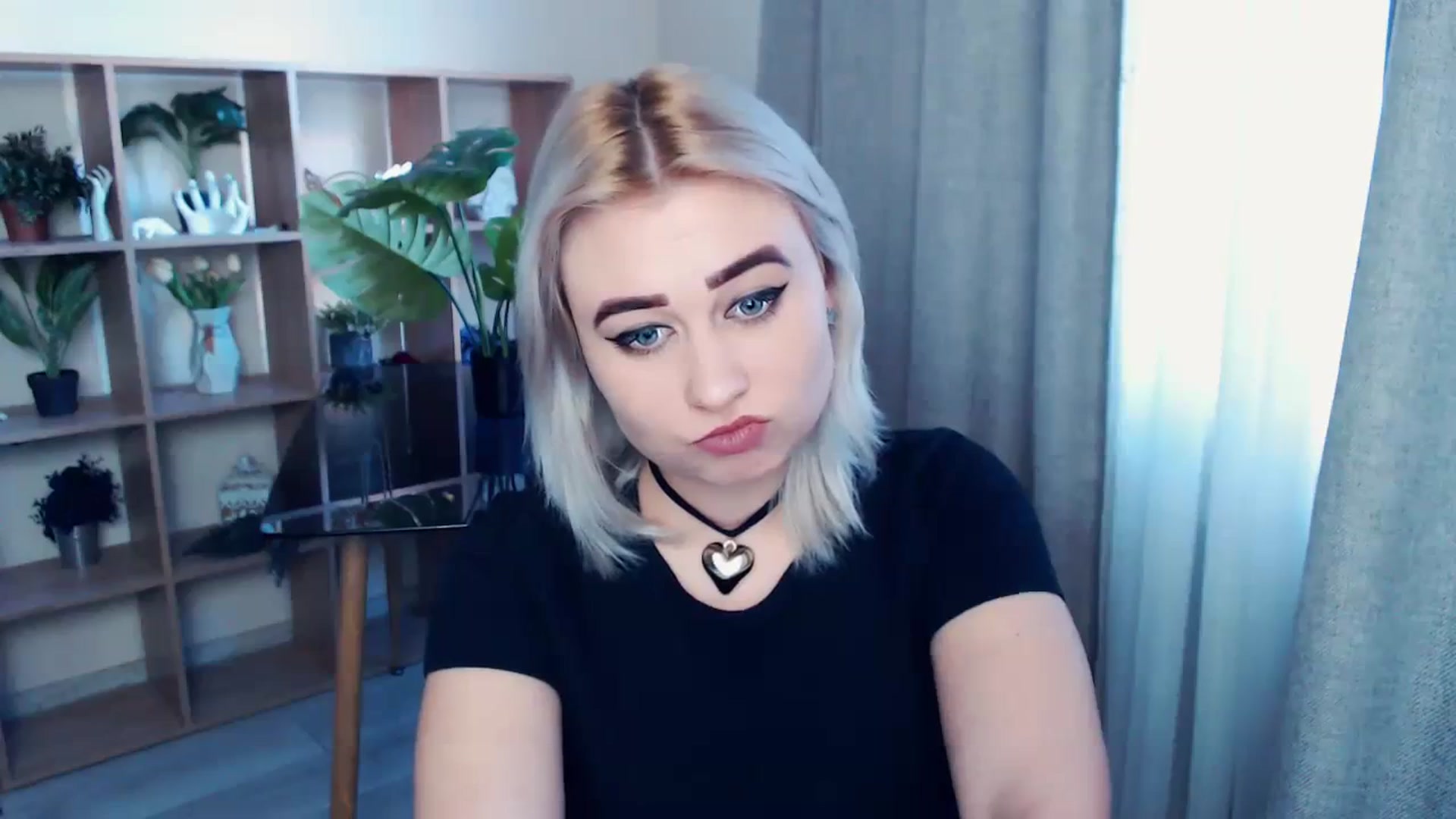 Gallery image thumbnail from Kukla_kolduna's myfreecams stream on, 03/10/2024, 15:24 image 17 of 20