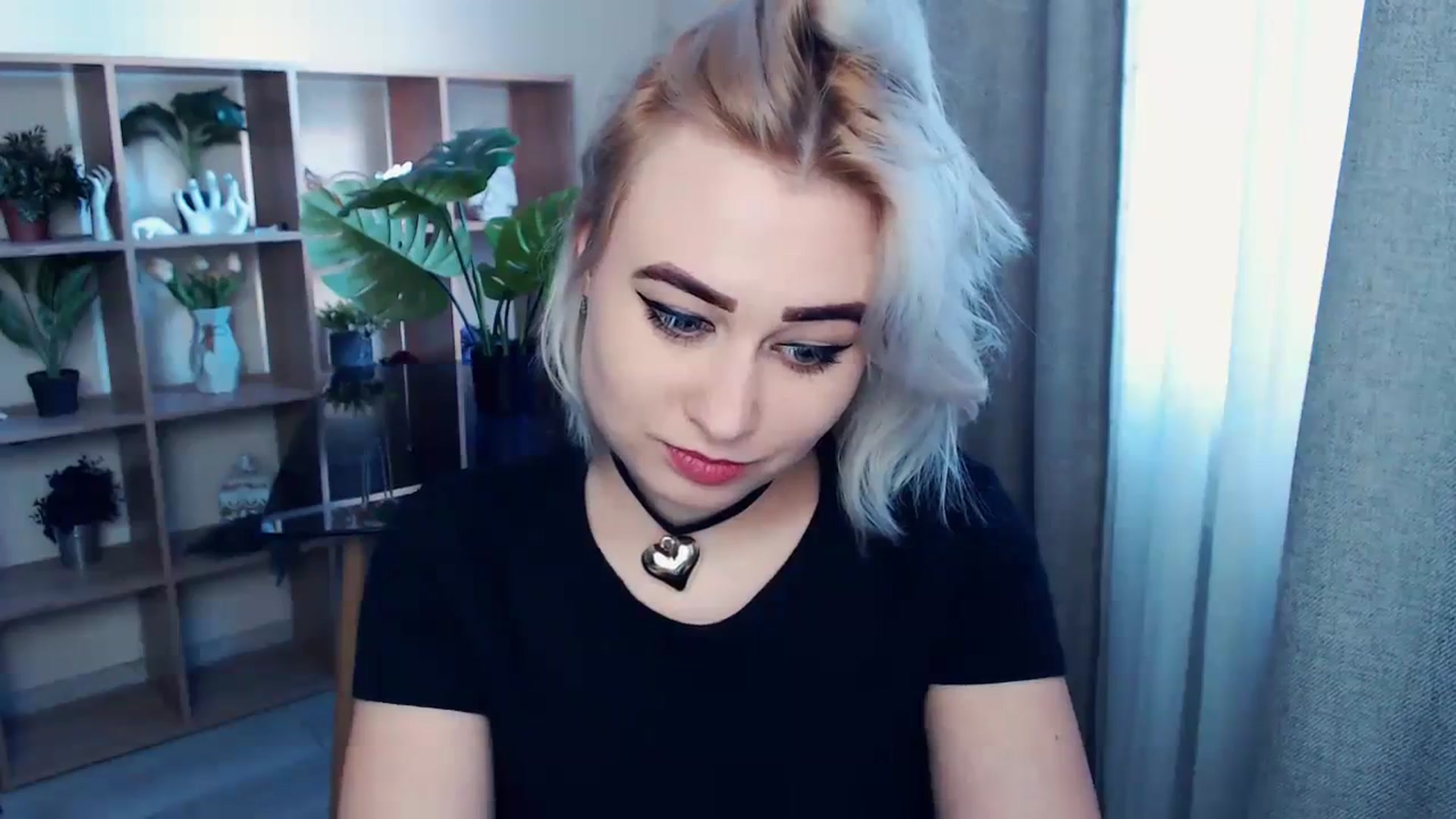 Gallery image thumbnail from Kukla_kolduna's myfreecams stream on, 03/10/2024, 15:24 image 9 of 20