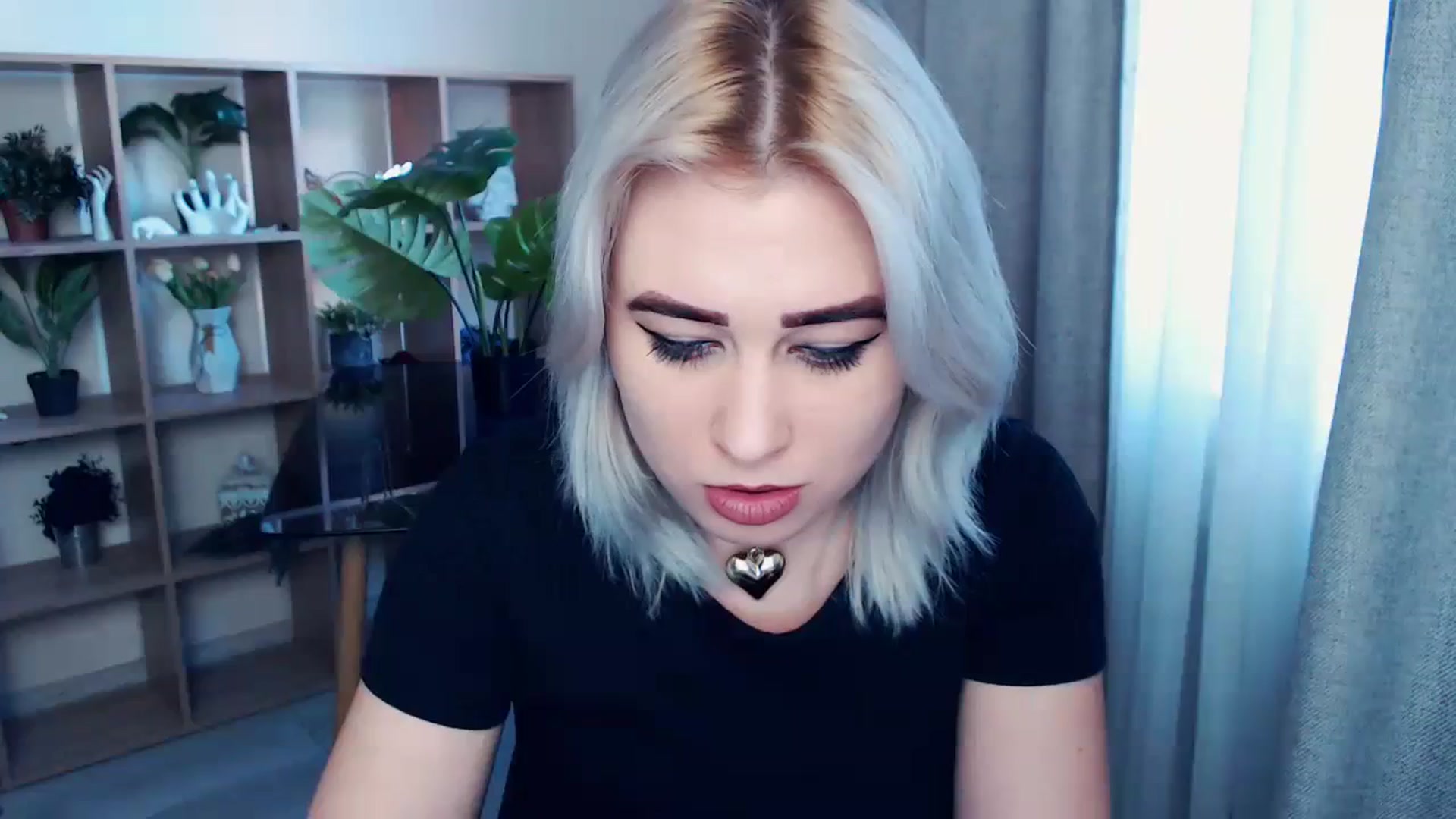 Gallery image thumbnail from Kukla_kolduna's myfreecams stream on, 03/10/2024, 15:24 image 19 of 20