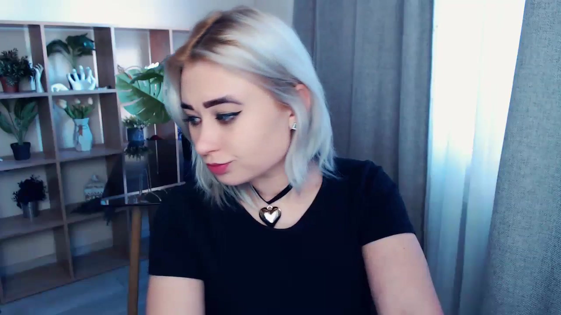 Gallery image thumbnail from Kukla_kolduna's myfreecams stream on, 03/10/2024, 15:24 image 4 of 20