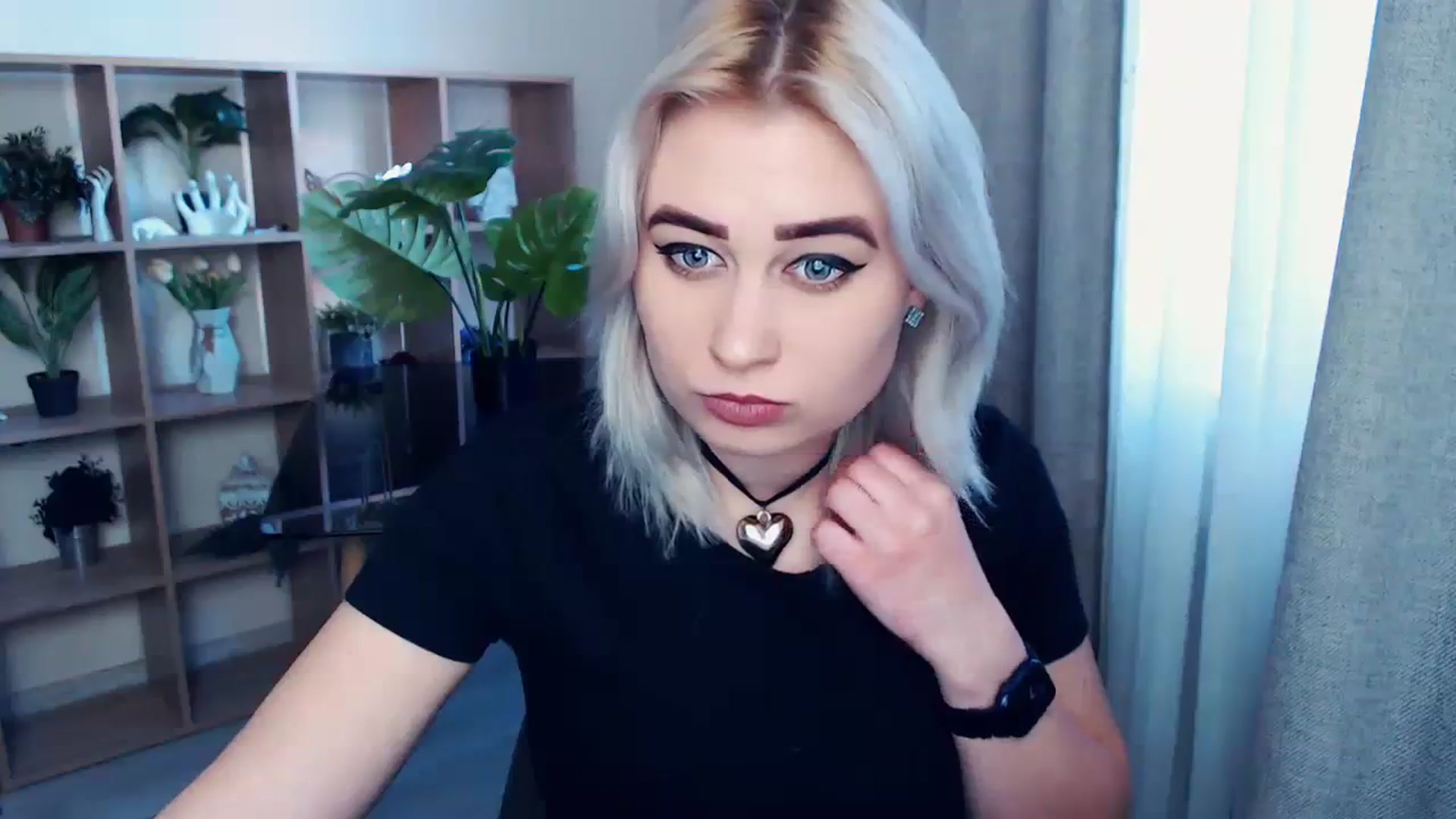 Gallery image thumbnail from Kukla_kolduna's myfreecams stream on, 03/10/2024, 15:24 image 20 of 20