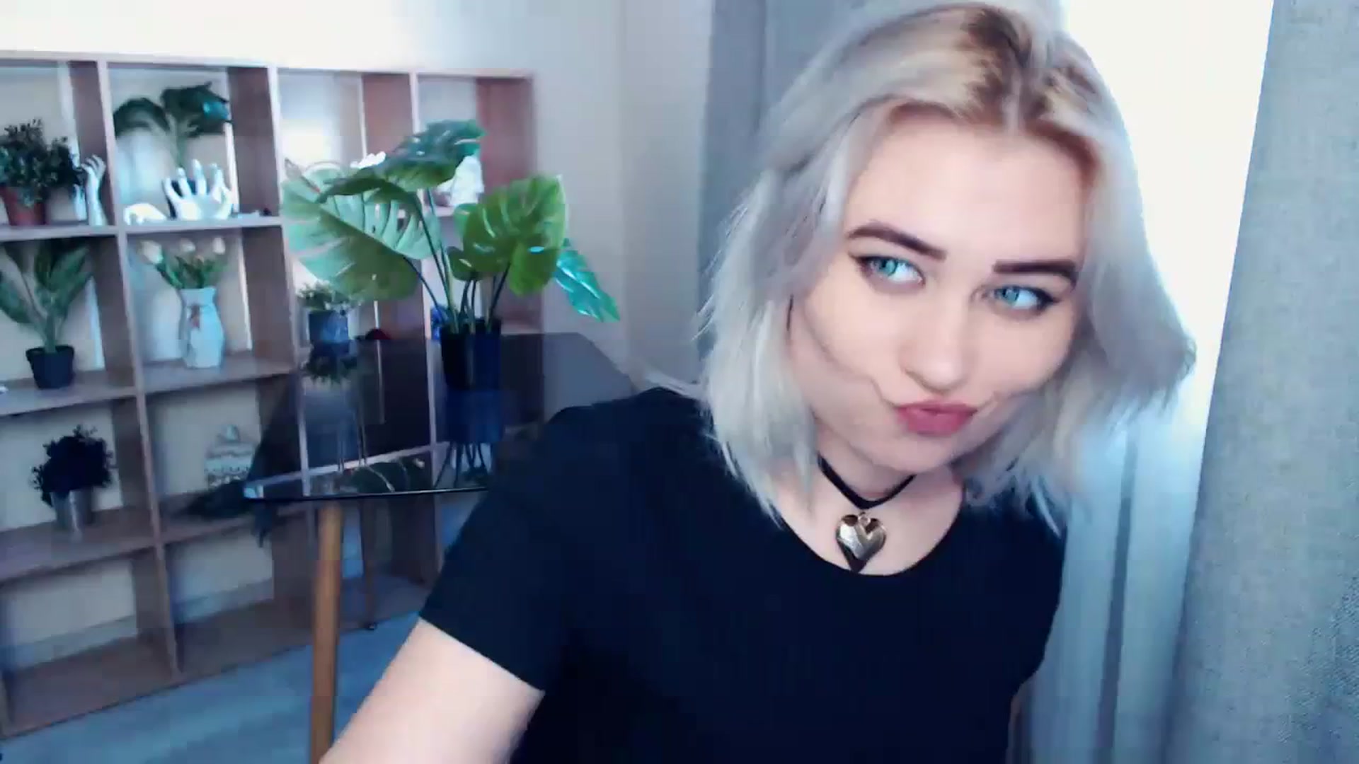Gallery image thumbnail from Kukla_kolduna's myfreecams stream on, 03/10/2024, 15:24 image 11 of 20