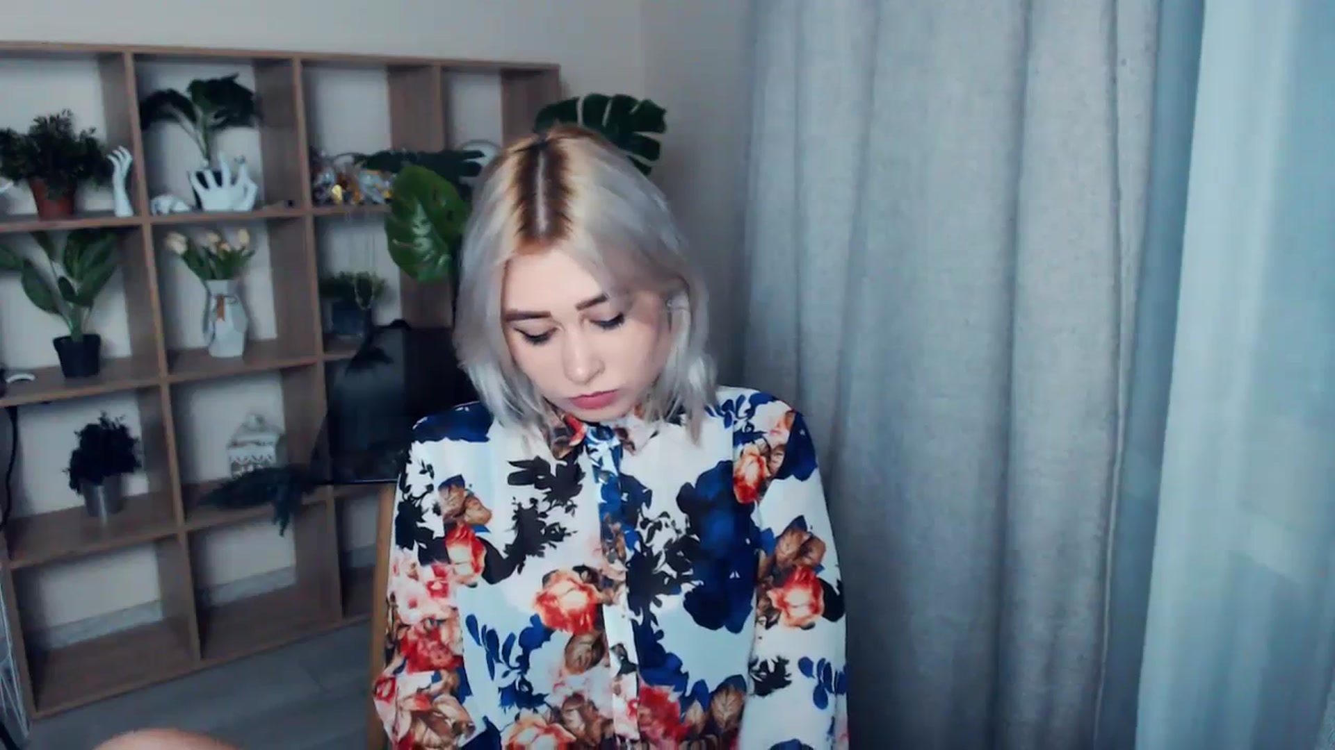 Gallery image thumbnail from Kukla_kolduna's myfreecams stream on, 03/13/2024, 17:25 image 14 of 20