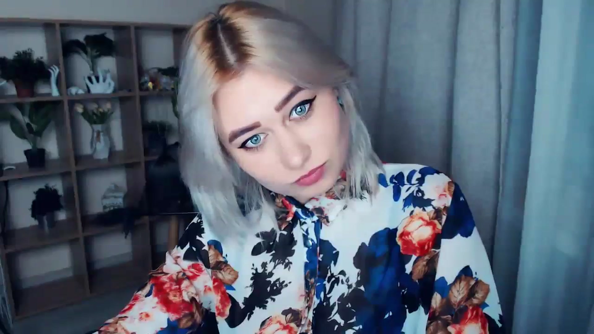 Gallery image thumbnail from Kukla_kolduna's myfreecams stream on, 03/13/2024, 17:25 image 17 of 20
