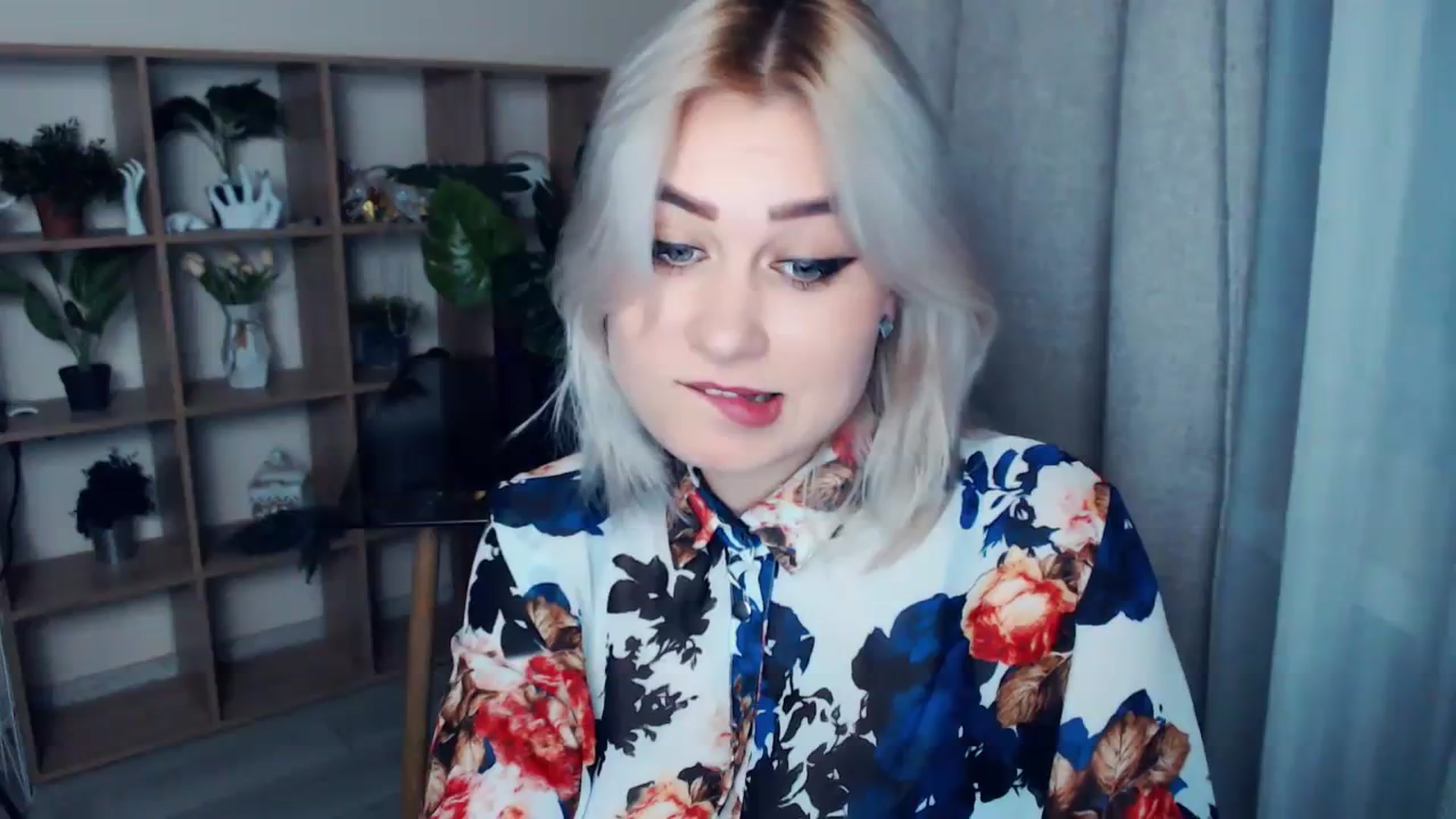 Gallery image thumbnail from Kukla_kolduna's myfreecams stream on, 03/13/2024, 17:25 image 19 of 20