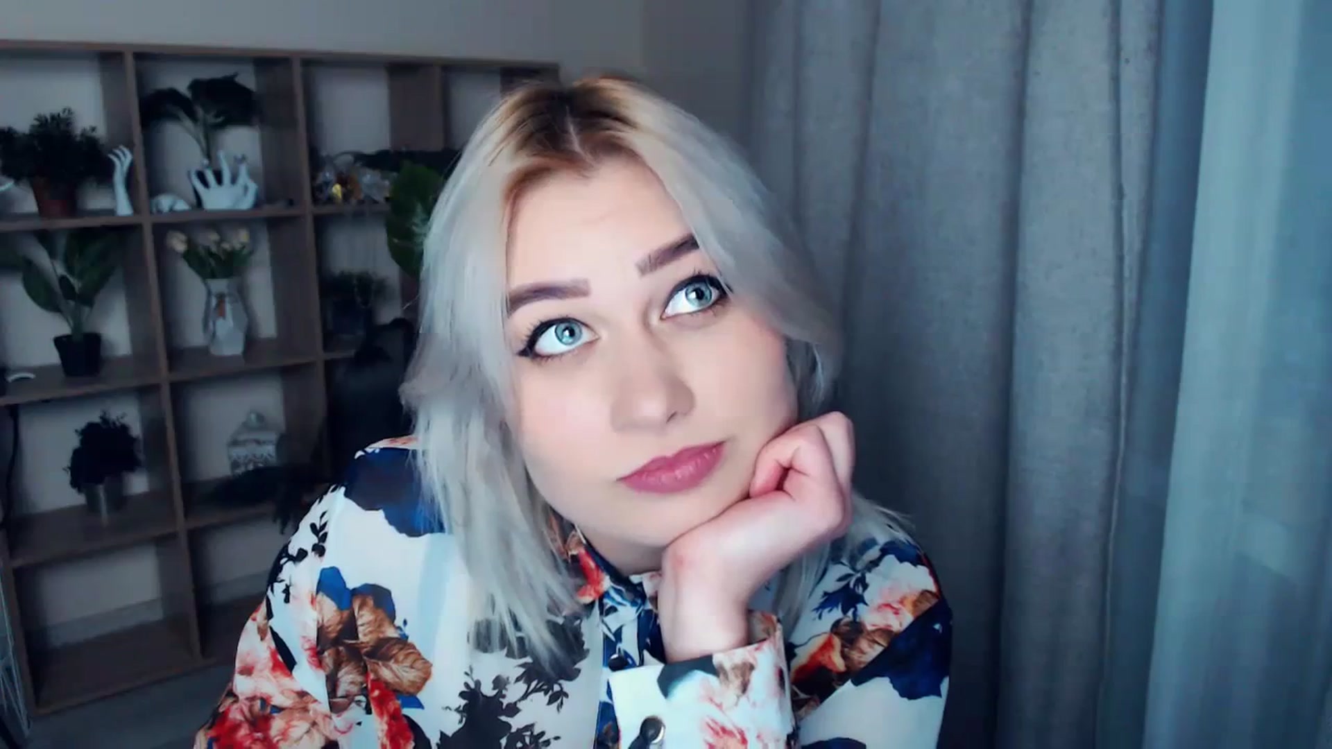 Gallery image thumbnail from Kukla_kolduna's myfreecams stream on, 03/13/2024, 17:25 image 7 of 20