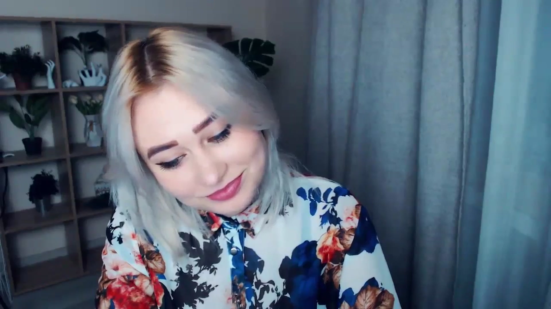 Gallery image thumbnail from Kukla_kolduna's myfreecams stream on, 03/13/2024, 17:25 image 8 of 20