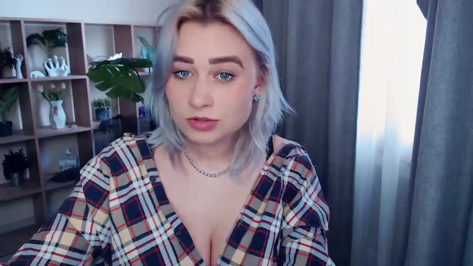 Gallery image thumbnail from Kukla_kolduna's myfreecams stream on, 03/17/2024, 14:08 image 18 of 20