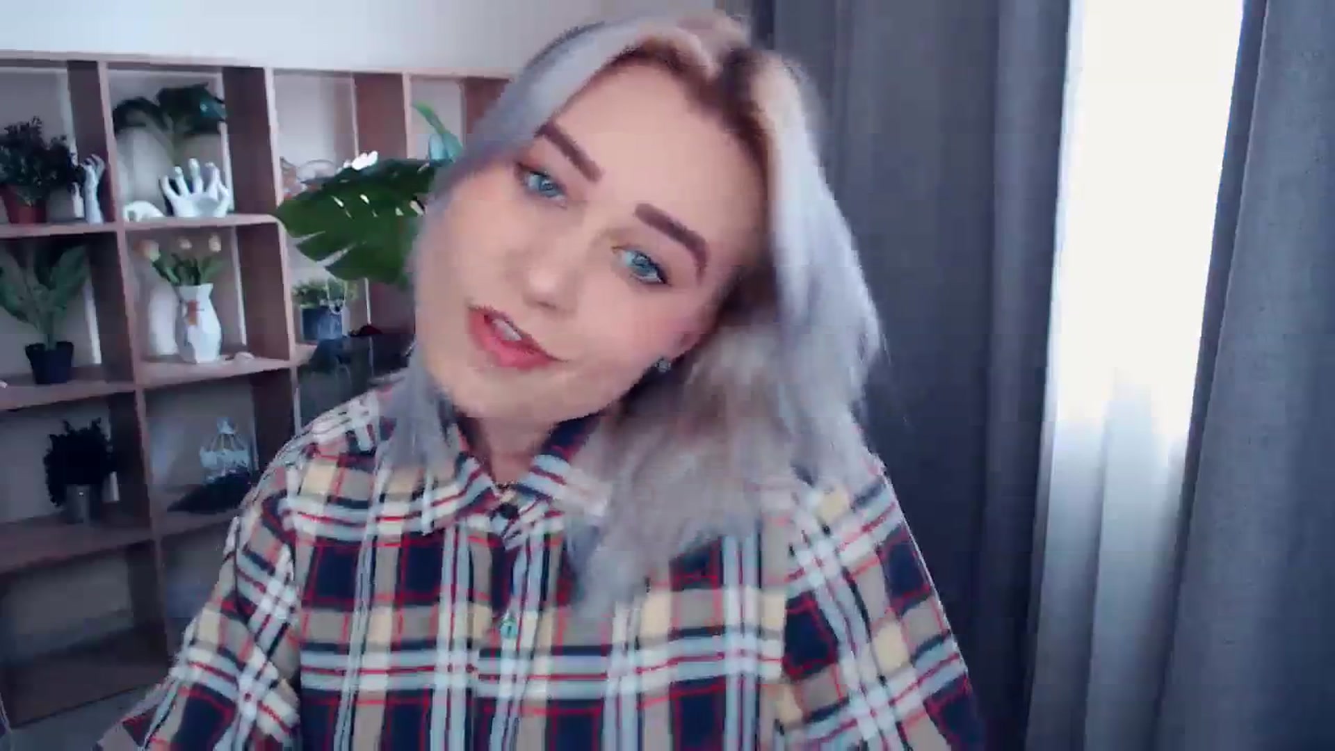 Gallery image thumbnail from Kukla_kolduna's myfreecams stream on, 03/17/2024, 14:08 image 4 of 20