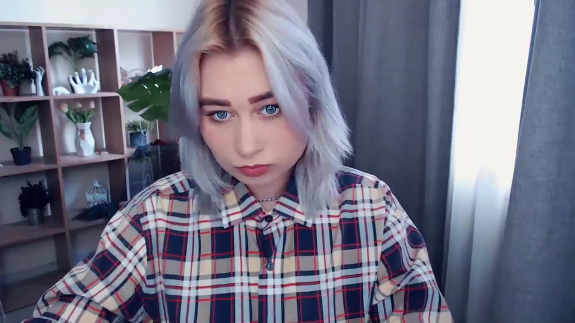 Gallery image thumbnail from Kukla_kolduna's myfreecams stream on, 03/17/2024, 14:08 image 6 of 20