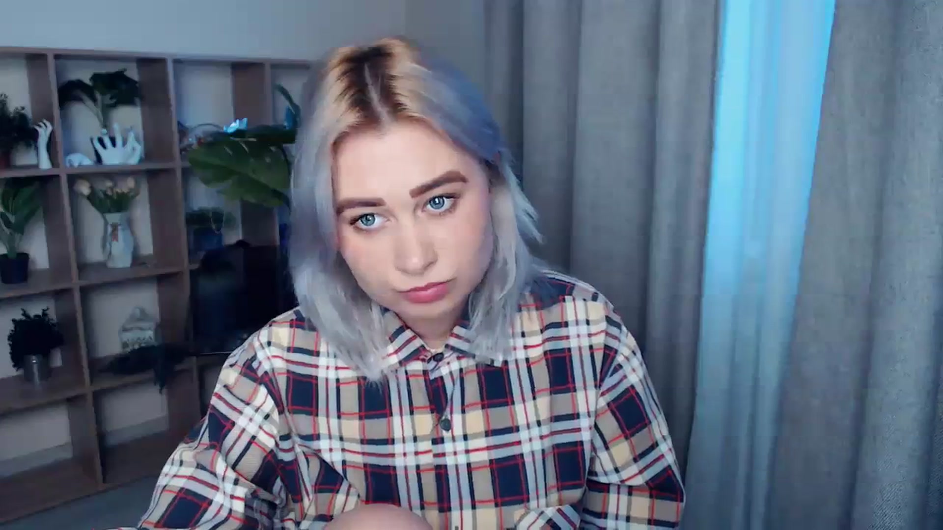 Gallery image thumbnail from Kukla_kolduna's myfreecams stream on, 03/17/2024, 15:43 image 9 of 20