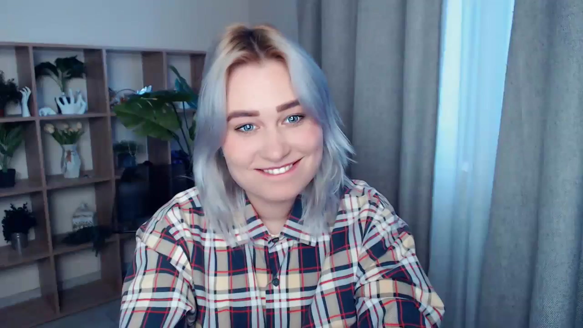 Gallery image thumbnail from Kukla_kolduna's myfreecams stream on, 03/17/2024, 15:43 image 1 of 20