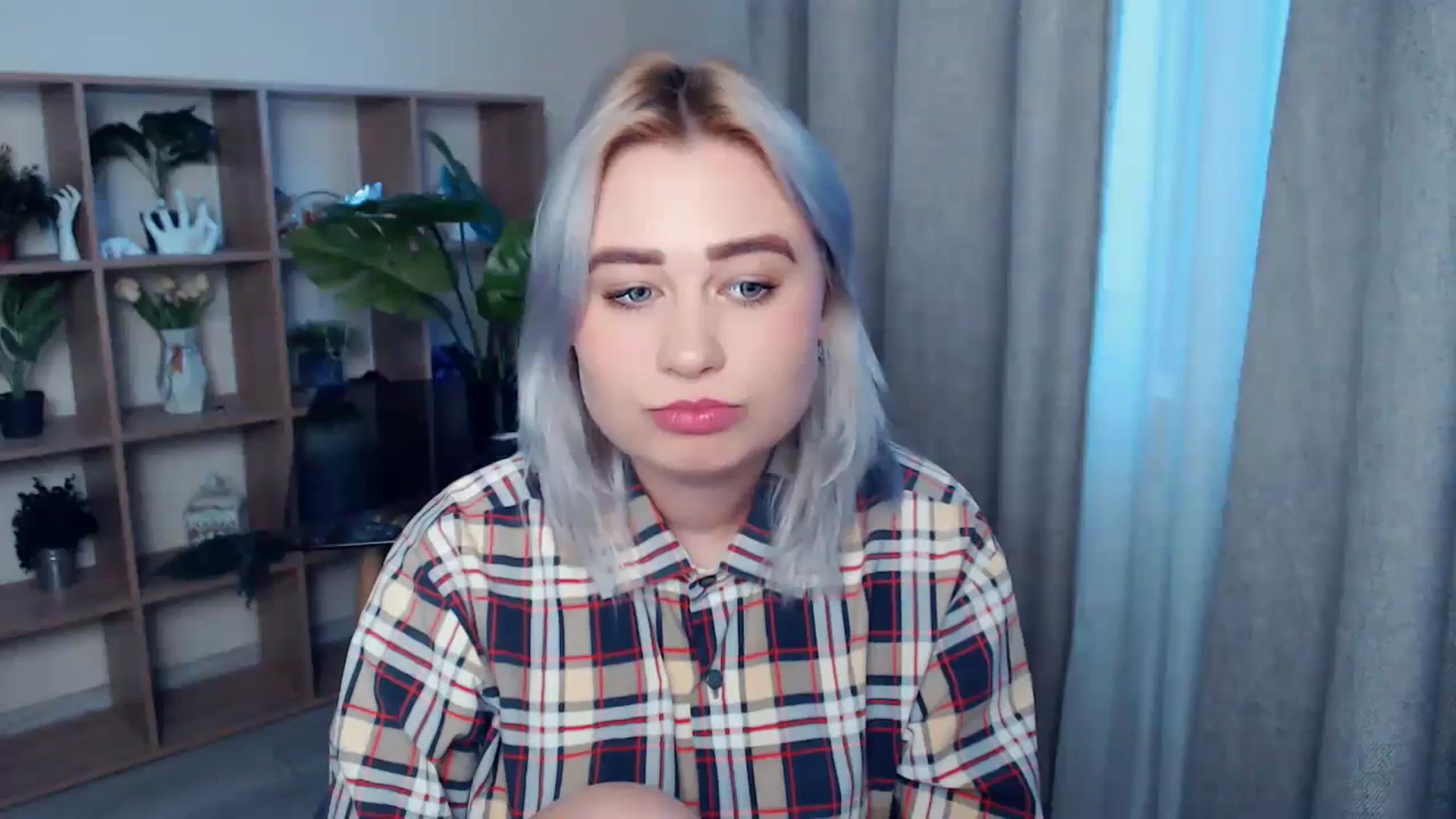 Gallery image thumbnail from Kukla_kolduna's myfreecams stream on, 03/17/2024, 15:43 image 8 of 20