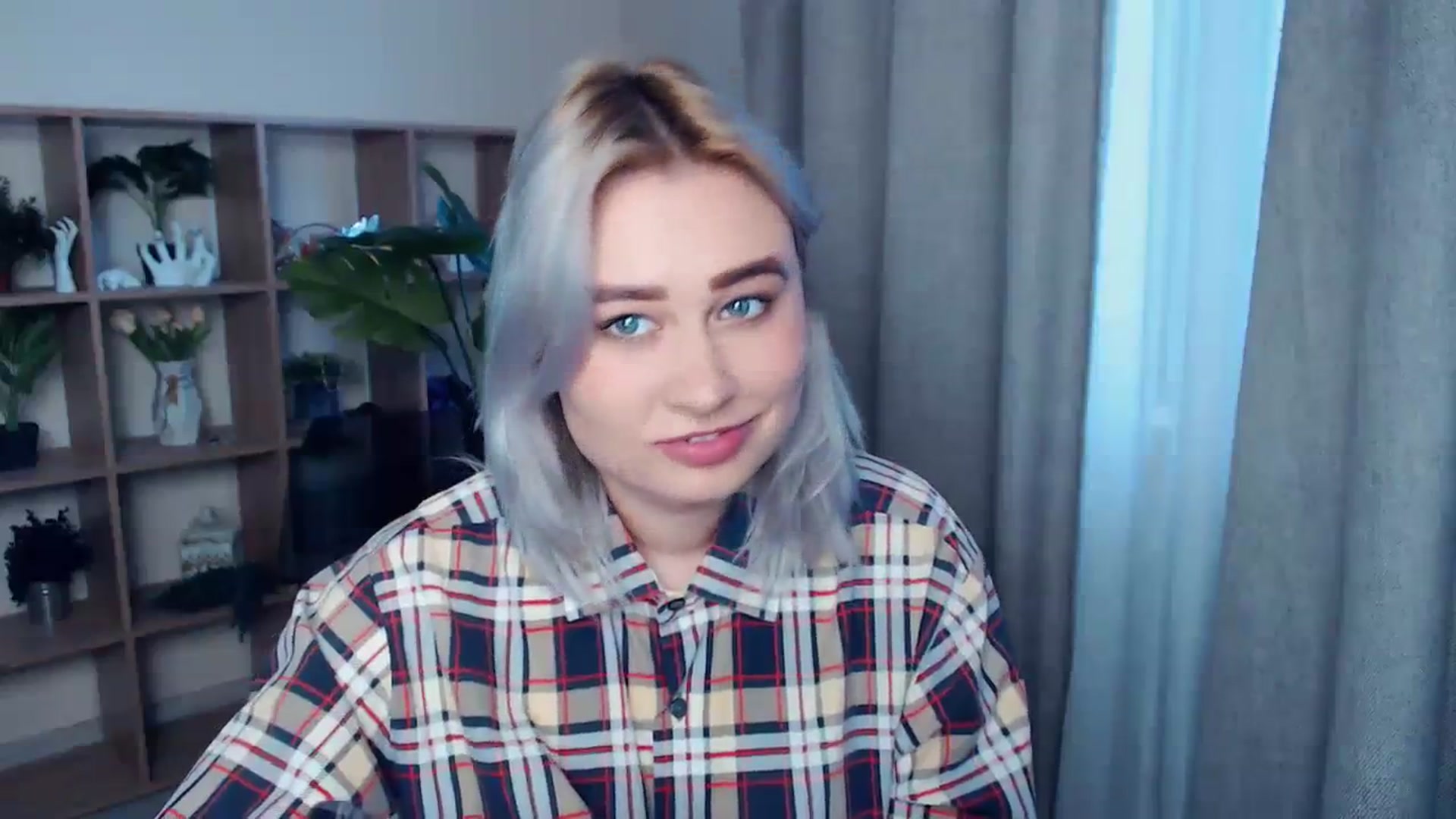 Gallery image thumbnail from Kukla_kolduna's myfreecams stream on, 03/17/2024, 15:43 image 2 of 20