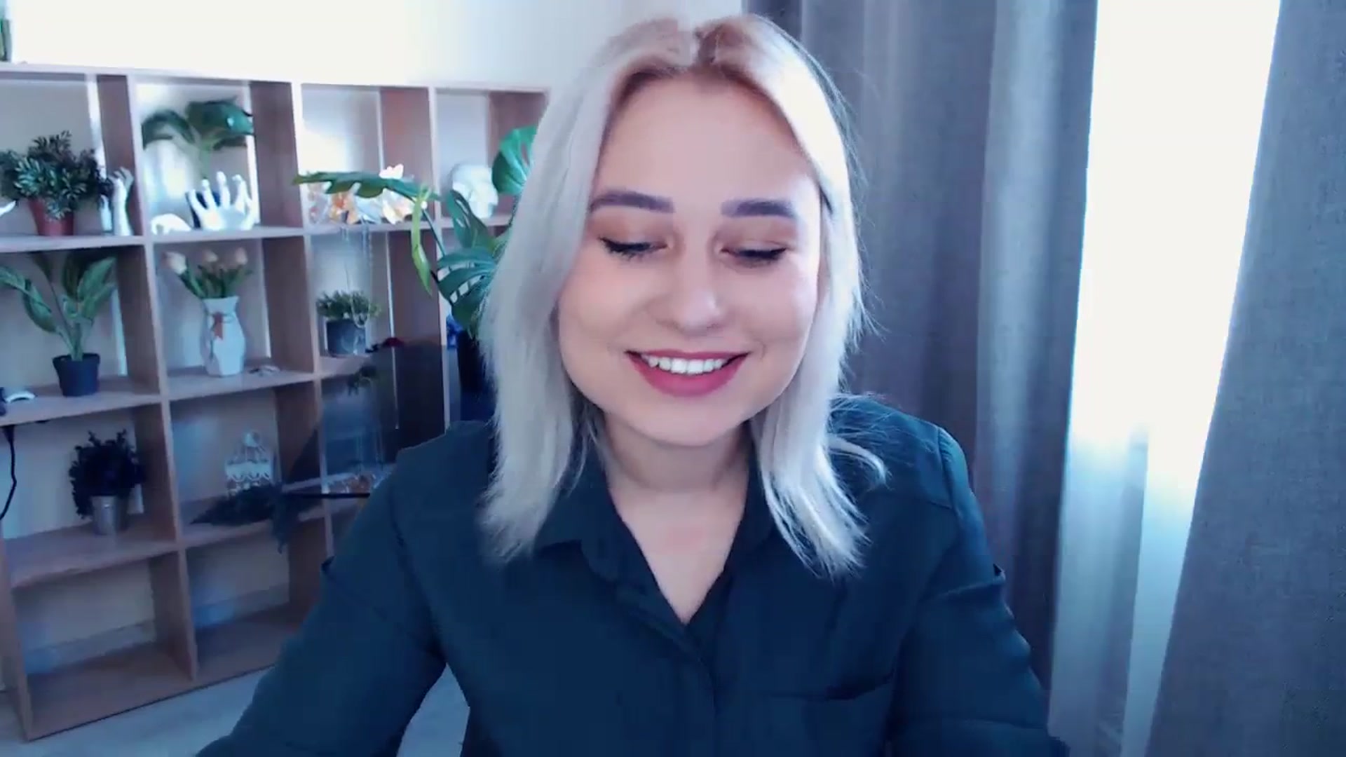 Gallery image thumbnail from Kukla_kolduna's myfreecams stream on, 03/21/2024, 10:38 image 18 of 20