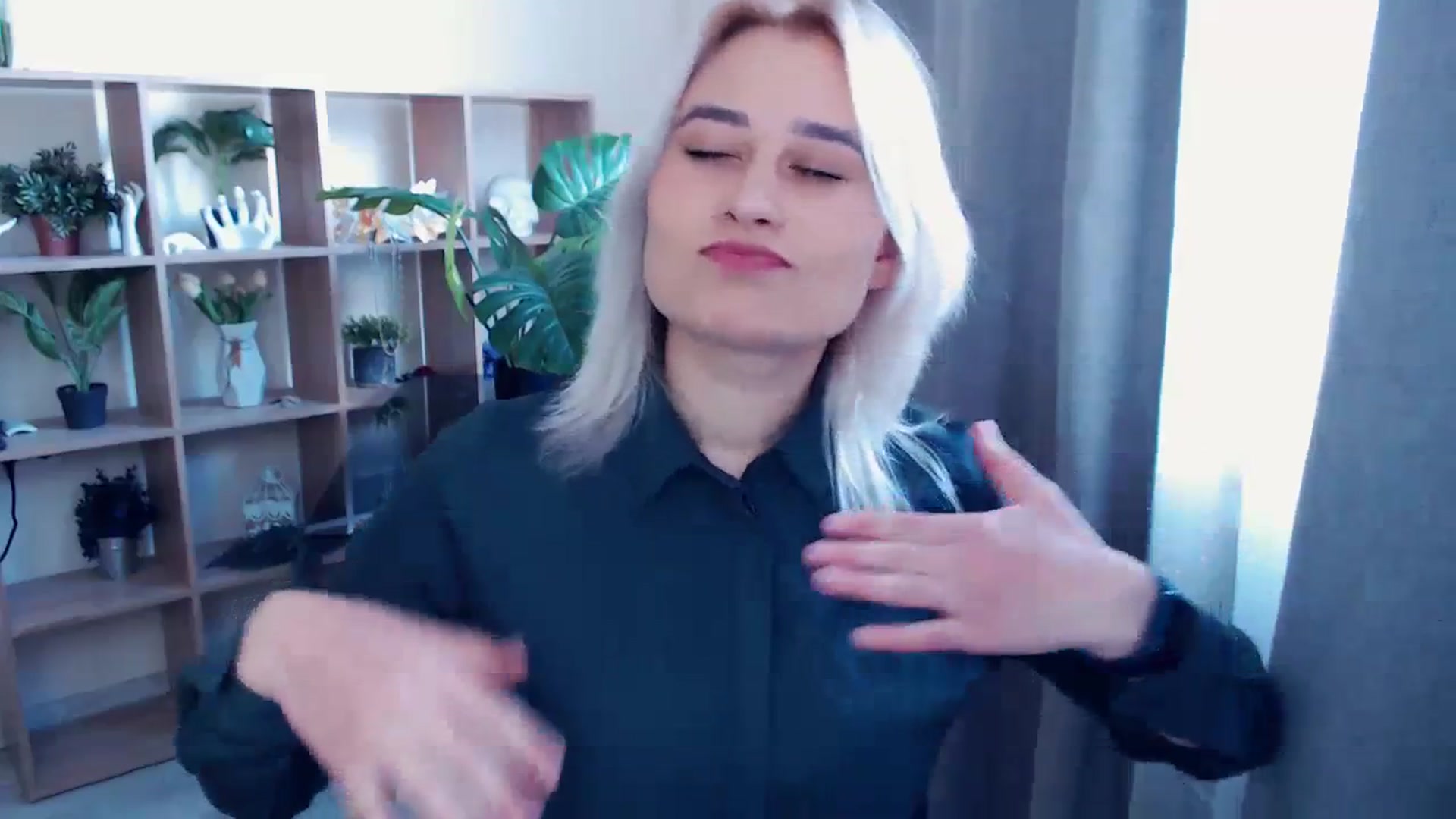 Gallery image thumbnail from Kukla_kolduna's myfreecams stream on, 03/21/2024, 10:38 image 6 of 20