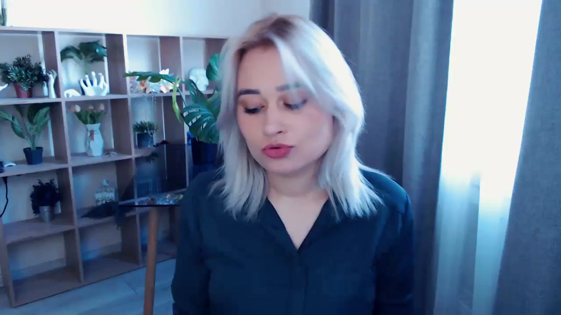 Gallery image thumbnail from Kukla_kolduna's myfreecams stream on, 03/21/2024, 11:32 image 1 of 20