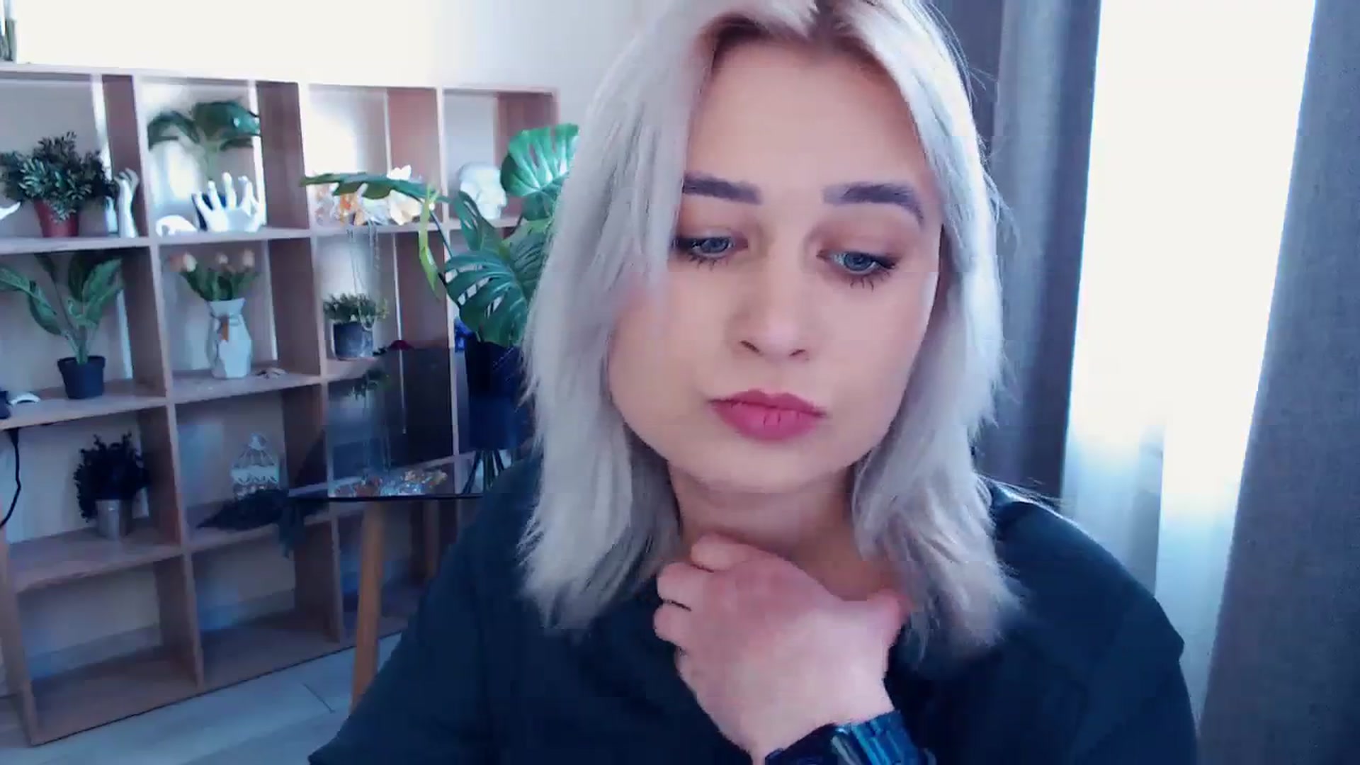 Gallery image thumbnail from Kukla_kolduna's myfreecams stream on, 03/21/2024, 11:32 image 17 of 20