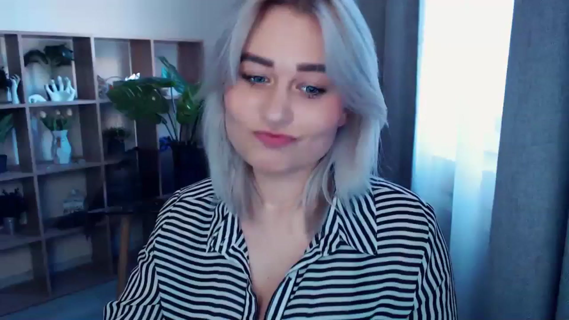 Gallery image thumbnail from Kukla_kolduna's myfreecams stream on, 03/22/2024, 16:18 image 2 of 20